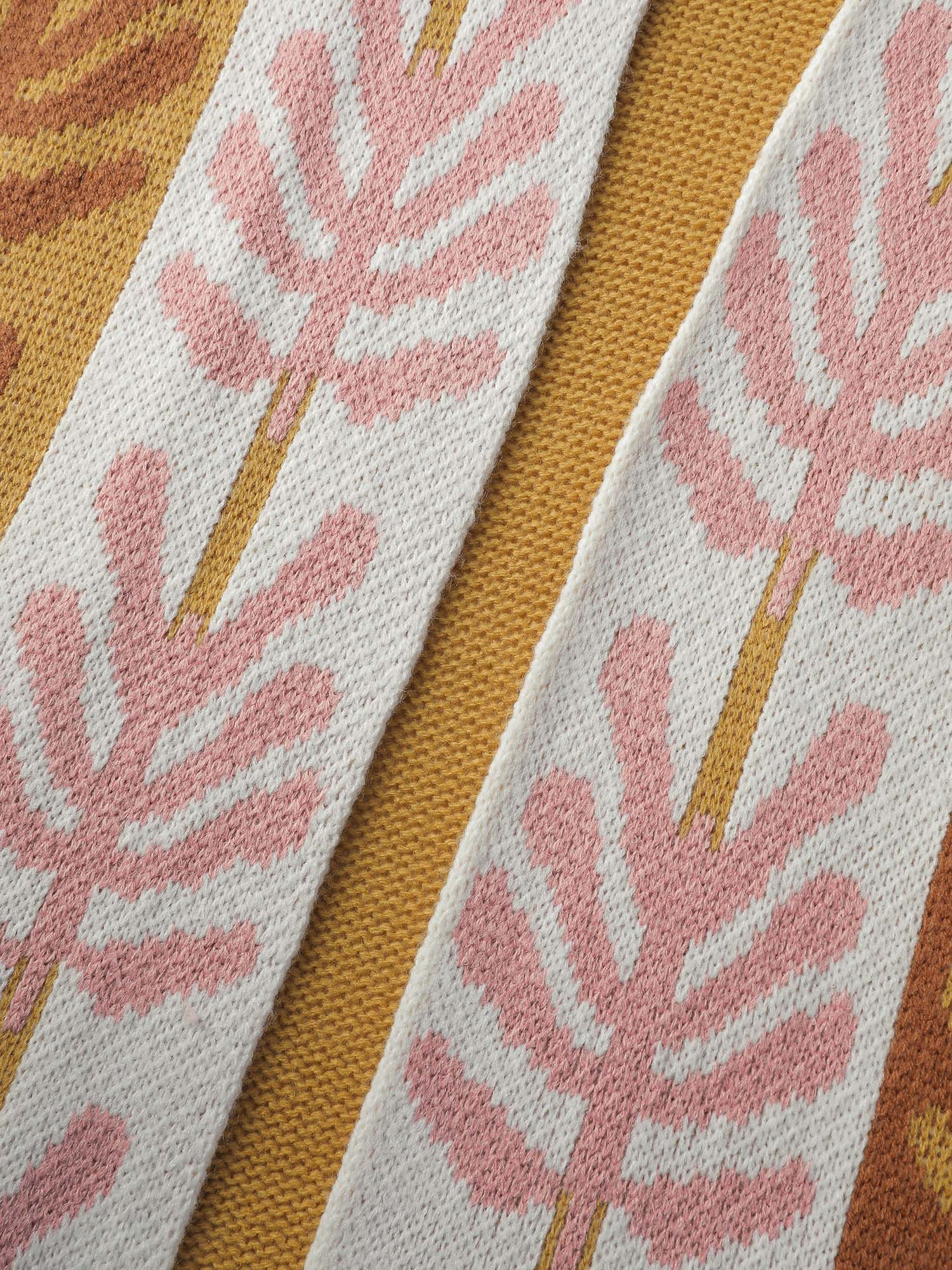 Leaf Jacquard Print Contrast Knit Cardigan - Image 5