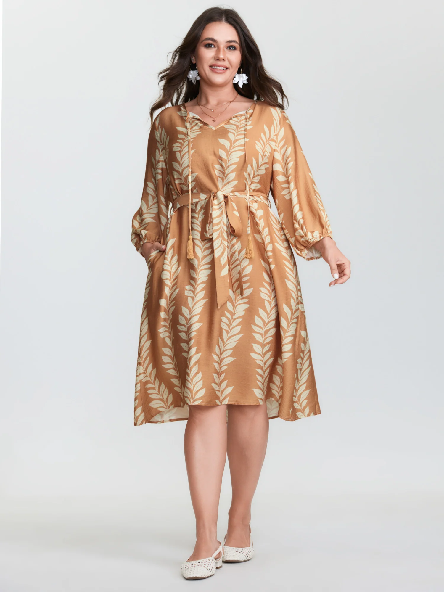 Leaf Print Waist-Tie Round Neck Mini Dress - Image 3