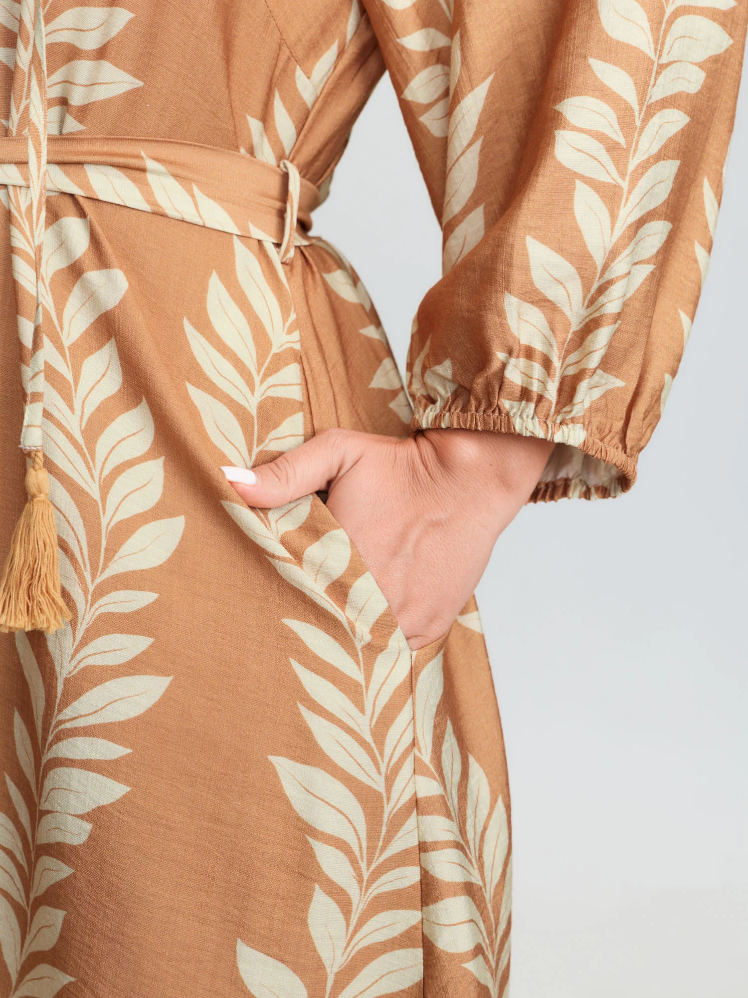 Leaf Print Waist-Tie Round Neck Mini Dress - Image 4