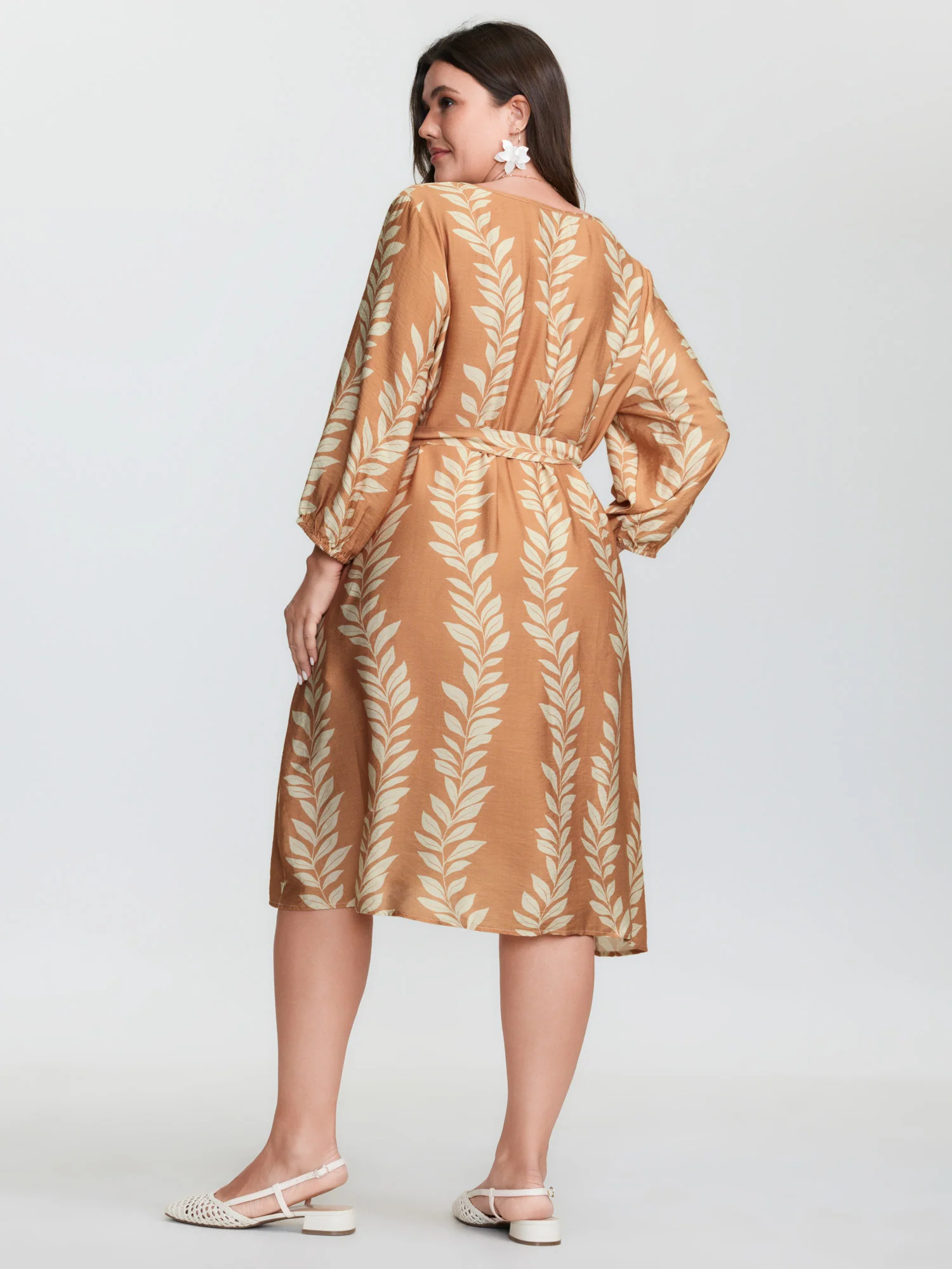 Leaf Print Waist-Tie Round Neck Mini Dress - Image 5