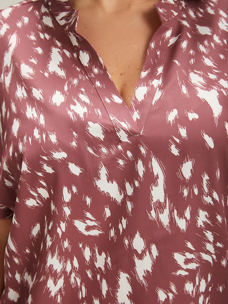Leopard Arc Hem Dolman Sleeve V Neck Blouse - Image 6