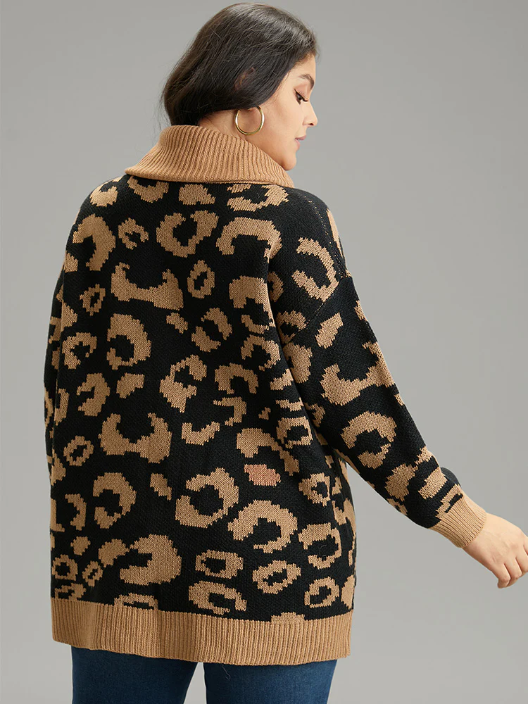 Leopard Contrast Jacquard Turtleneck Pullover - Image 2