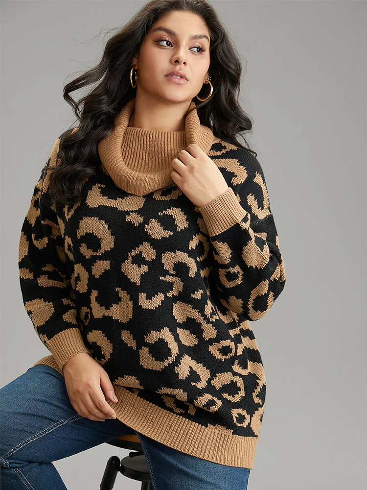 Leopard Contrast Jacquard Turtleneck Pullover - Image 3