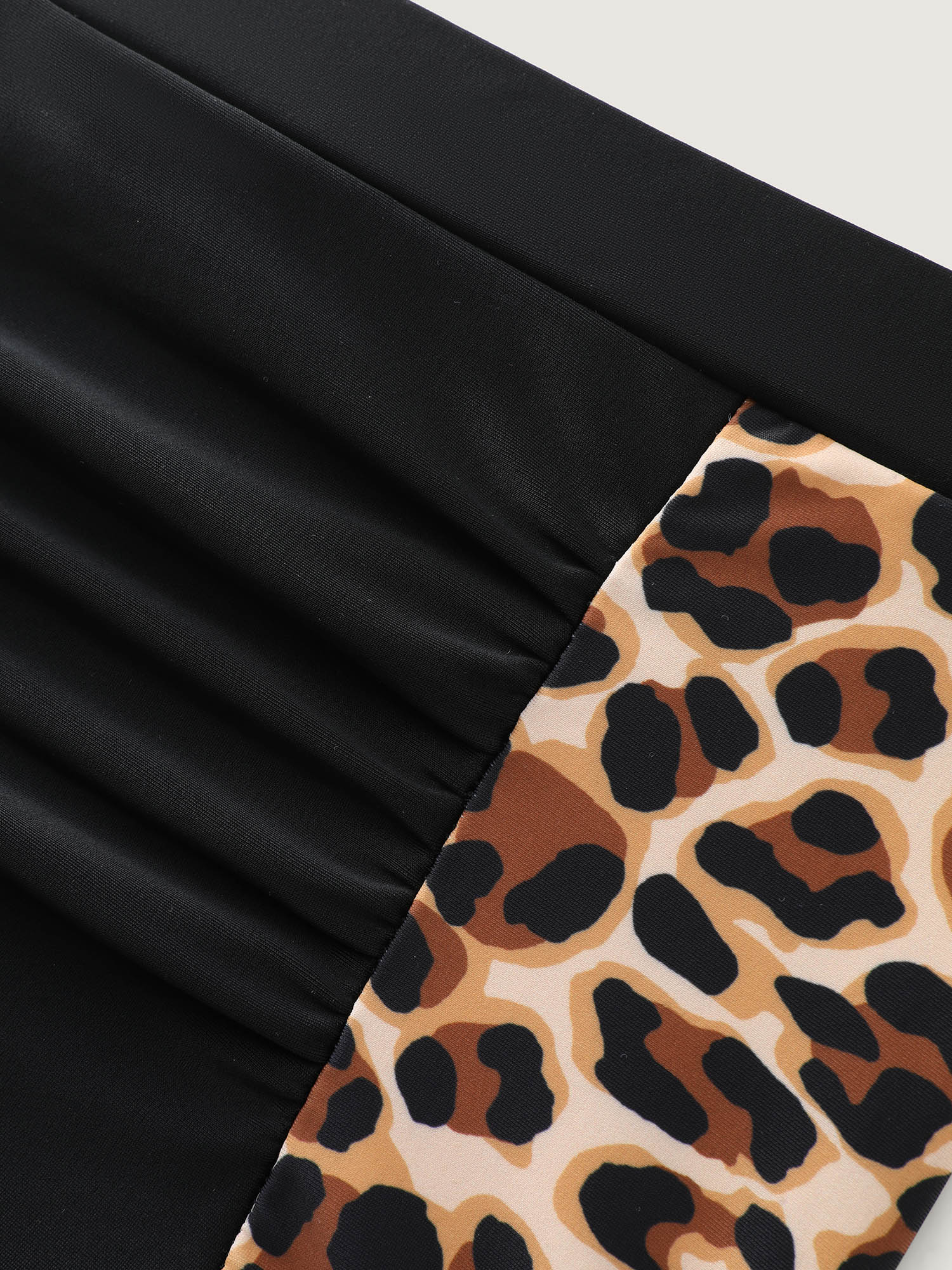 Leopard Contrast Print Bikini Bottoms - Image 5