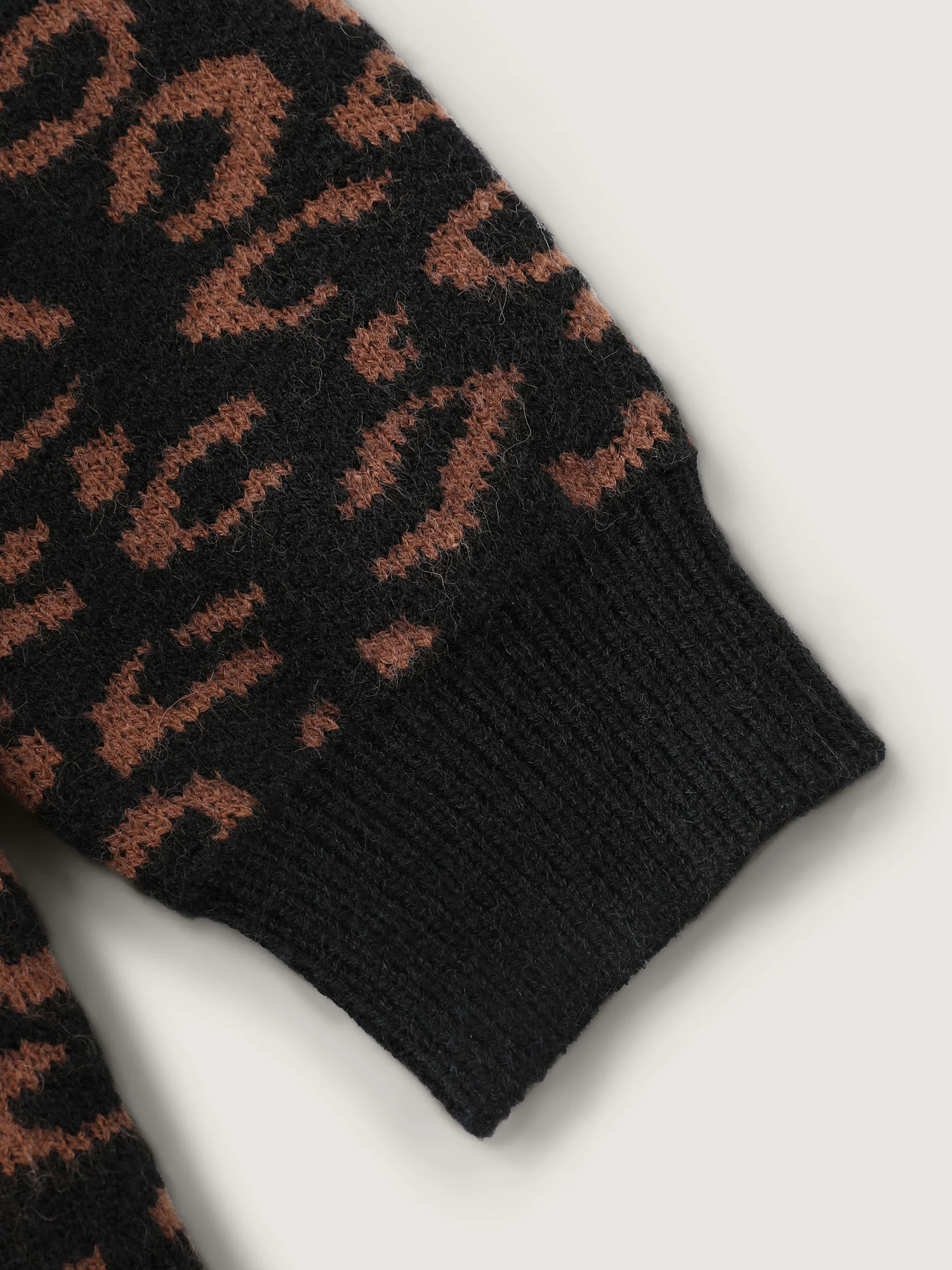Leopard Jacquard Print Polo Collar Knit Cardigan - Image 5