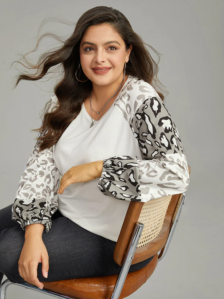 Leopard Patchwork Contrast Lantern Sleeve Sweatshirt - Image 2