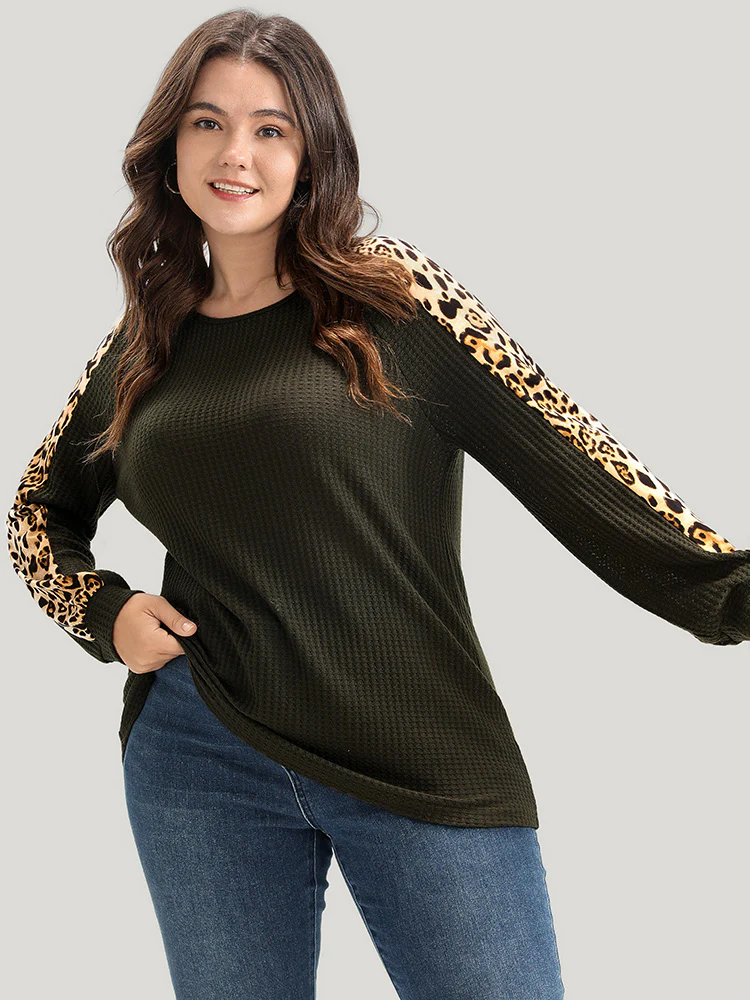 Leopard Patchwork Raglan Sleeve Waffle Knit Sweatshirt - Image 4