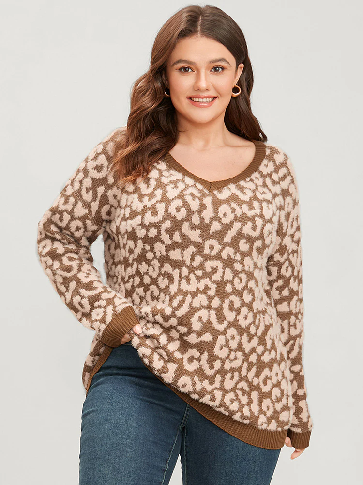 Leopard Pointelle Knit V Neck Fluffy Knit Top - Image 4