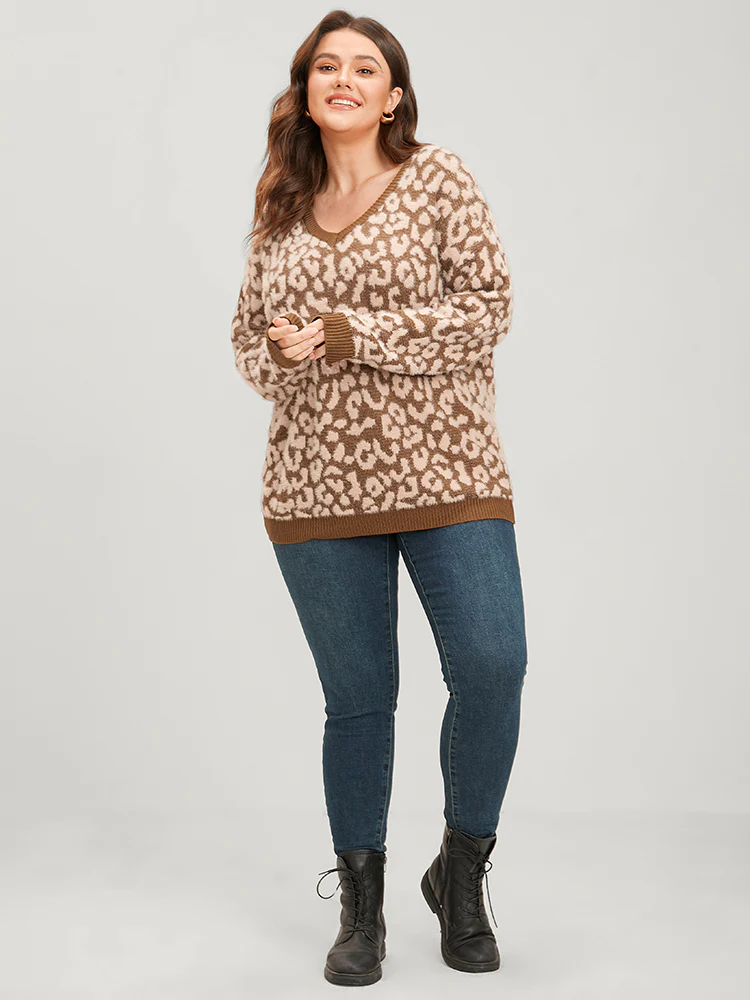 Leopard Pointelle Knit V Neck Fluffy Knit Top - Image 6