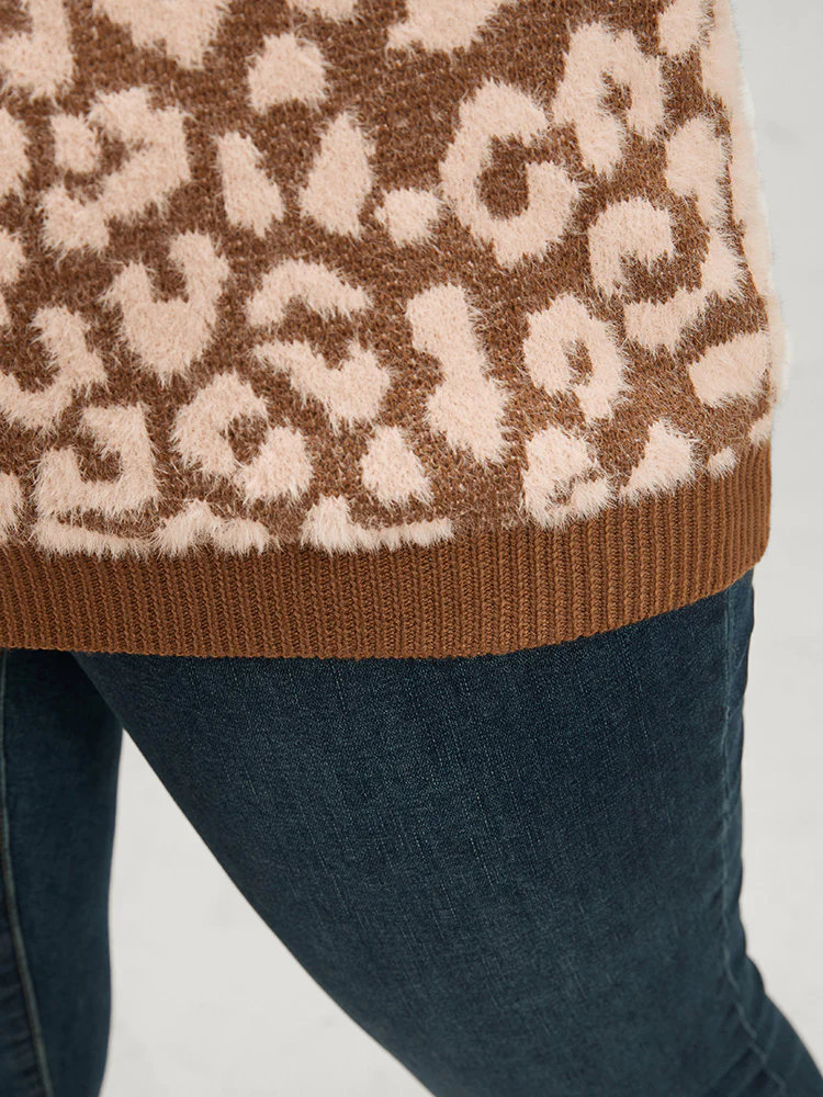 Leopard Pointelle Knit V Neck Fluffy Knit Top - Image 8