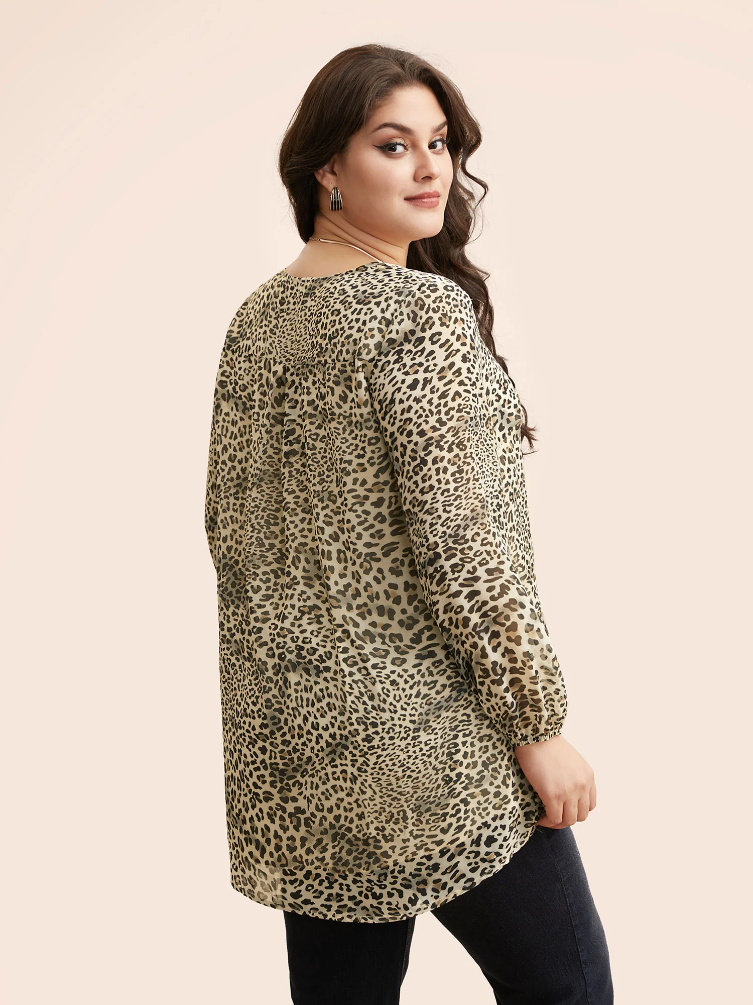 Leopard Print Asymmetrical Hem Lantern Sleeve Blouse - Image 3