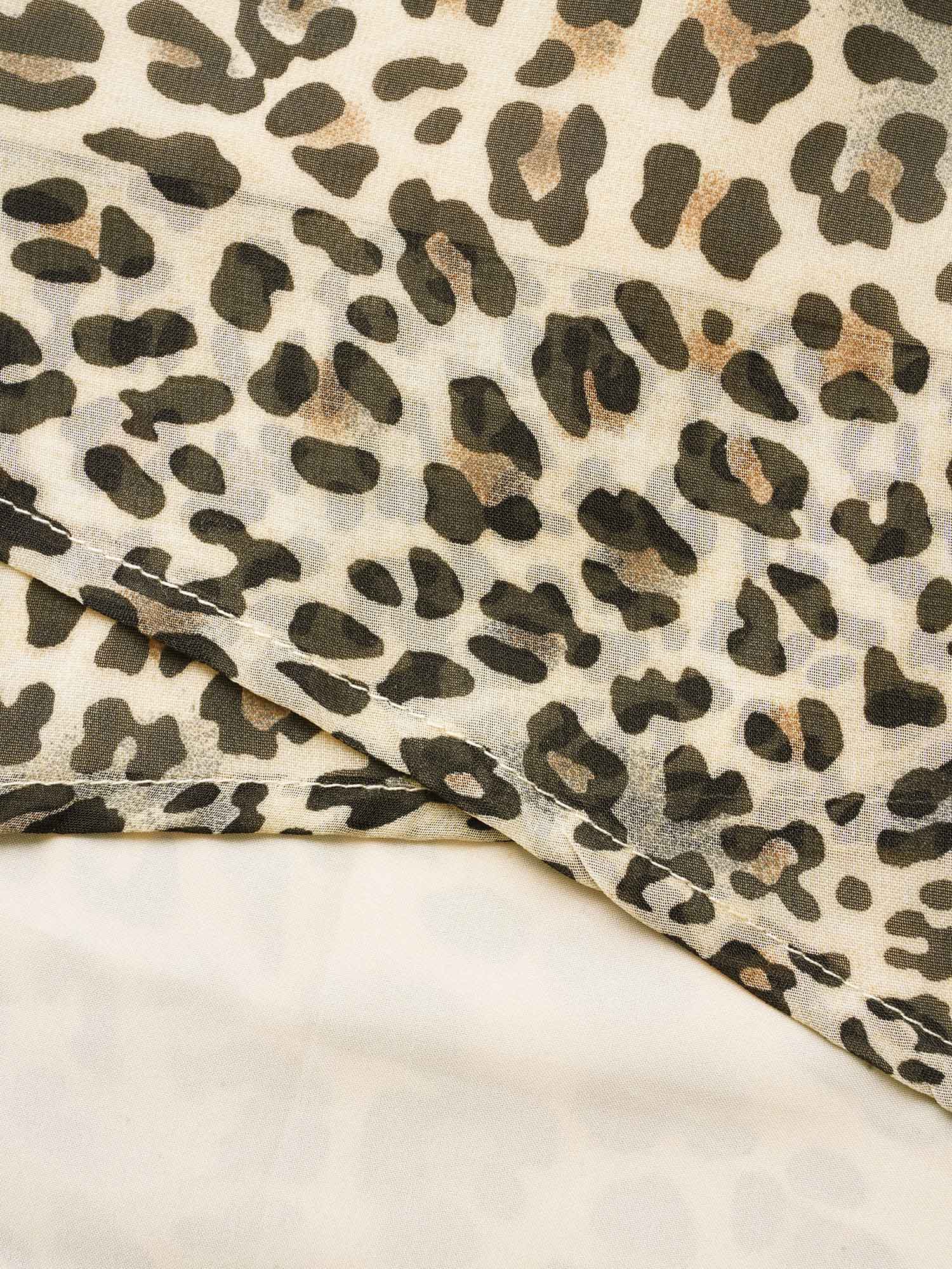 Leopard Print Asymmetrical Hem Lantern Sleeve Blouse - Image 6