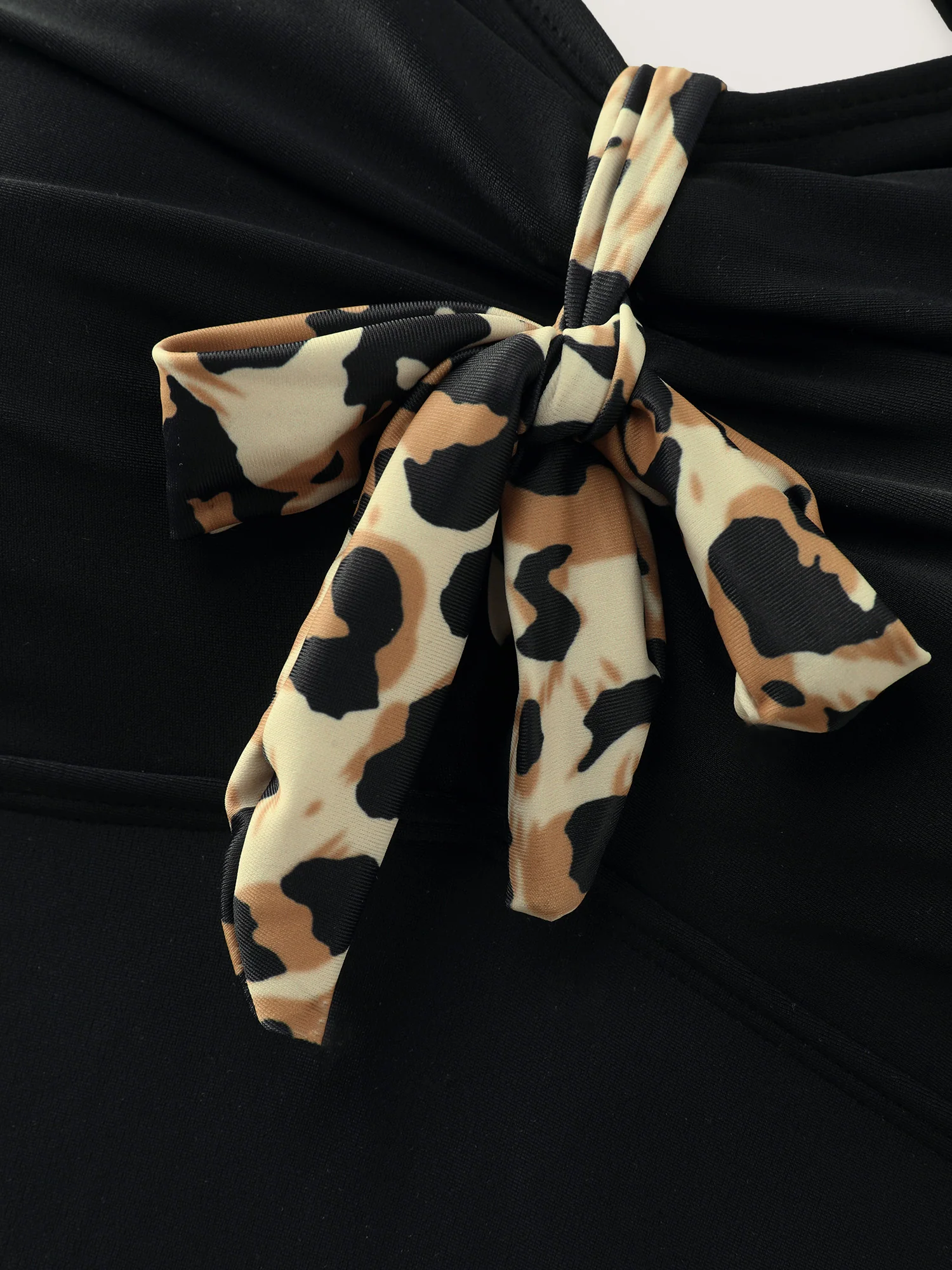 Leopard Print Bowknot One-Piece Swimsuit - Image 6