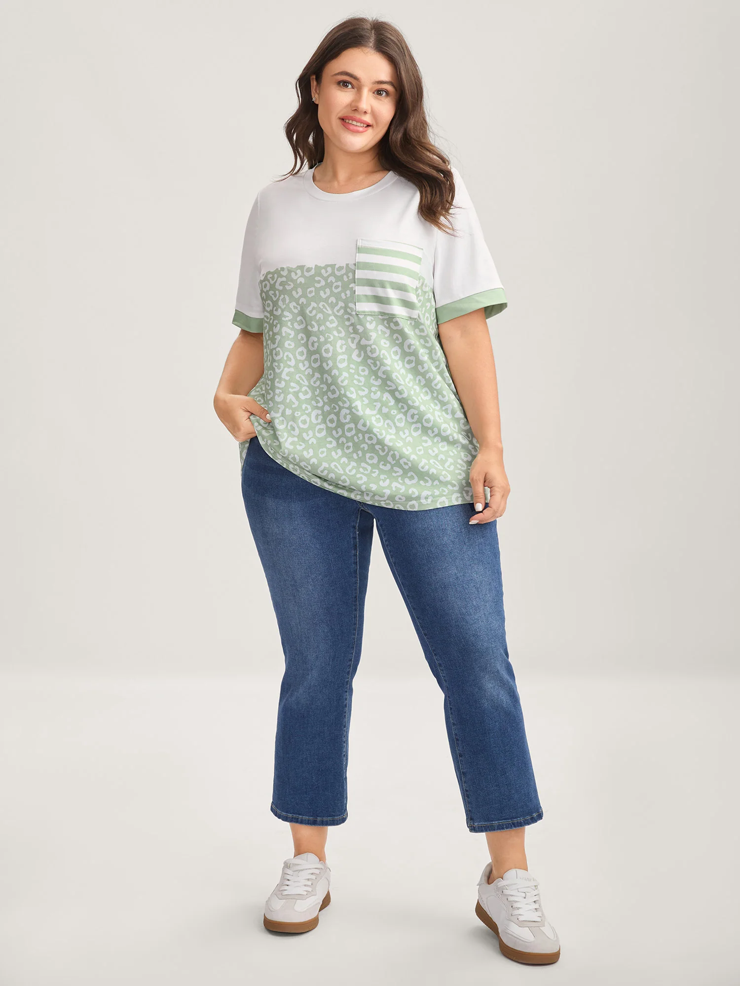 Leopard Print Color Contrast T-Shirt - Image 3