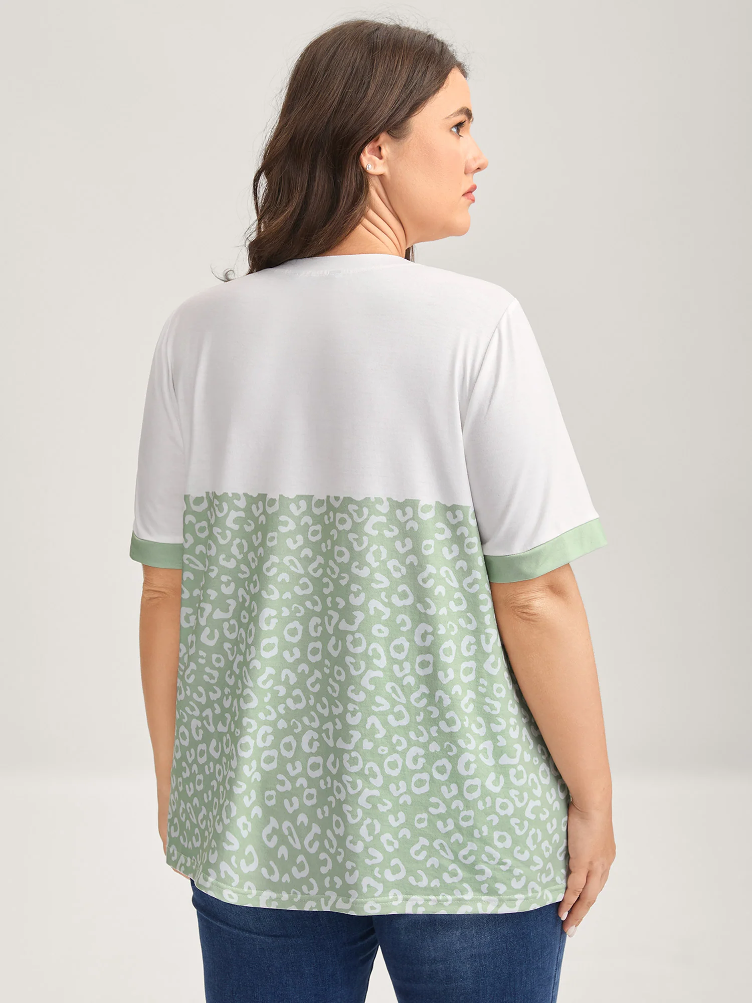 Leopard Print Color Contrast T-Shirt - Image 4