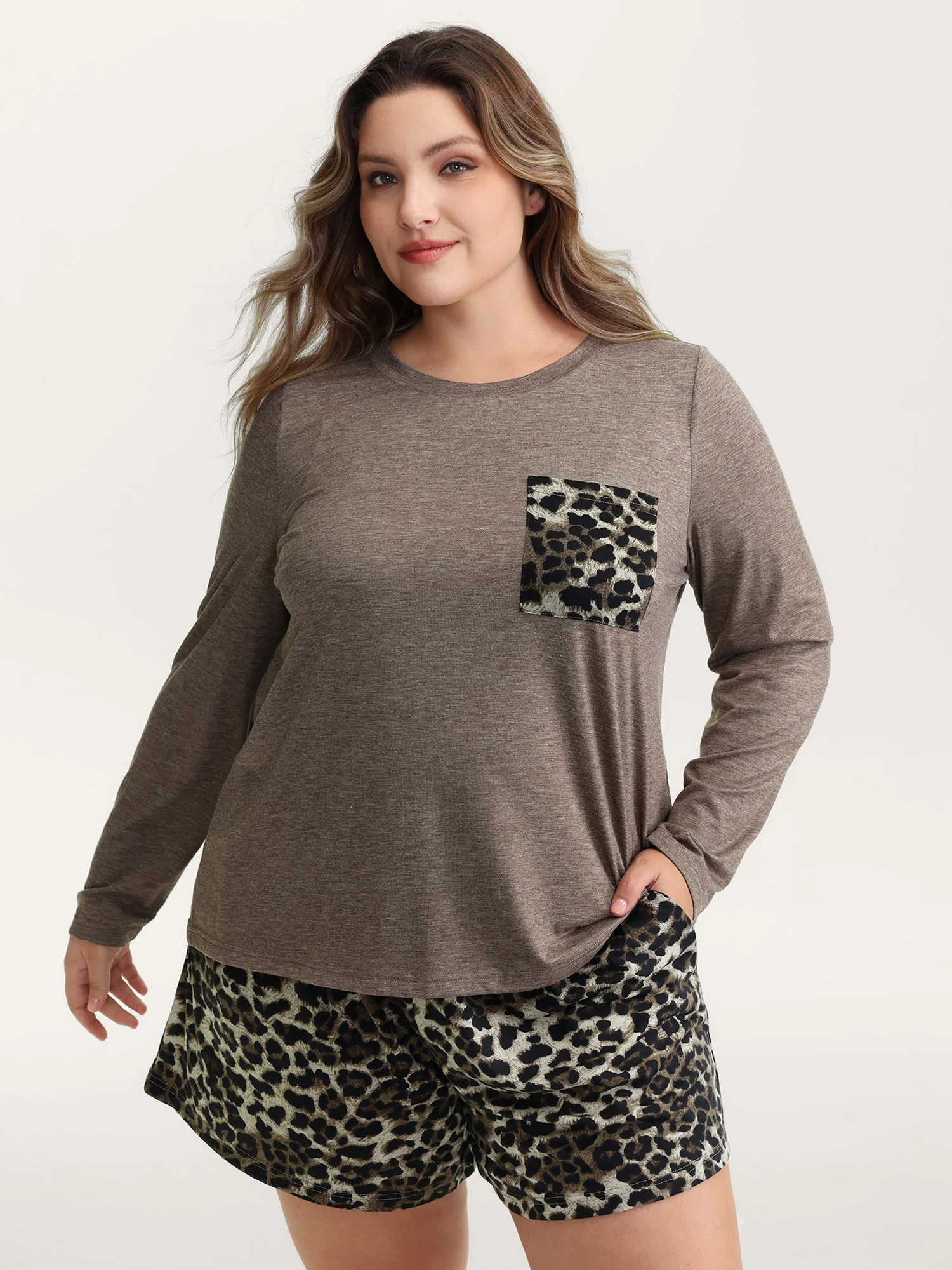 Leopard Print Contrast Lounge Set - Image 6