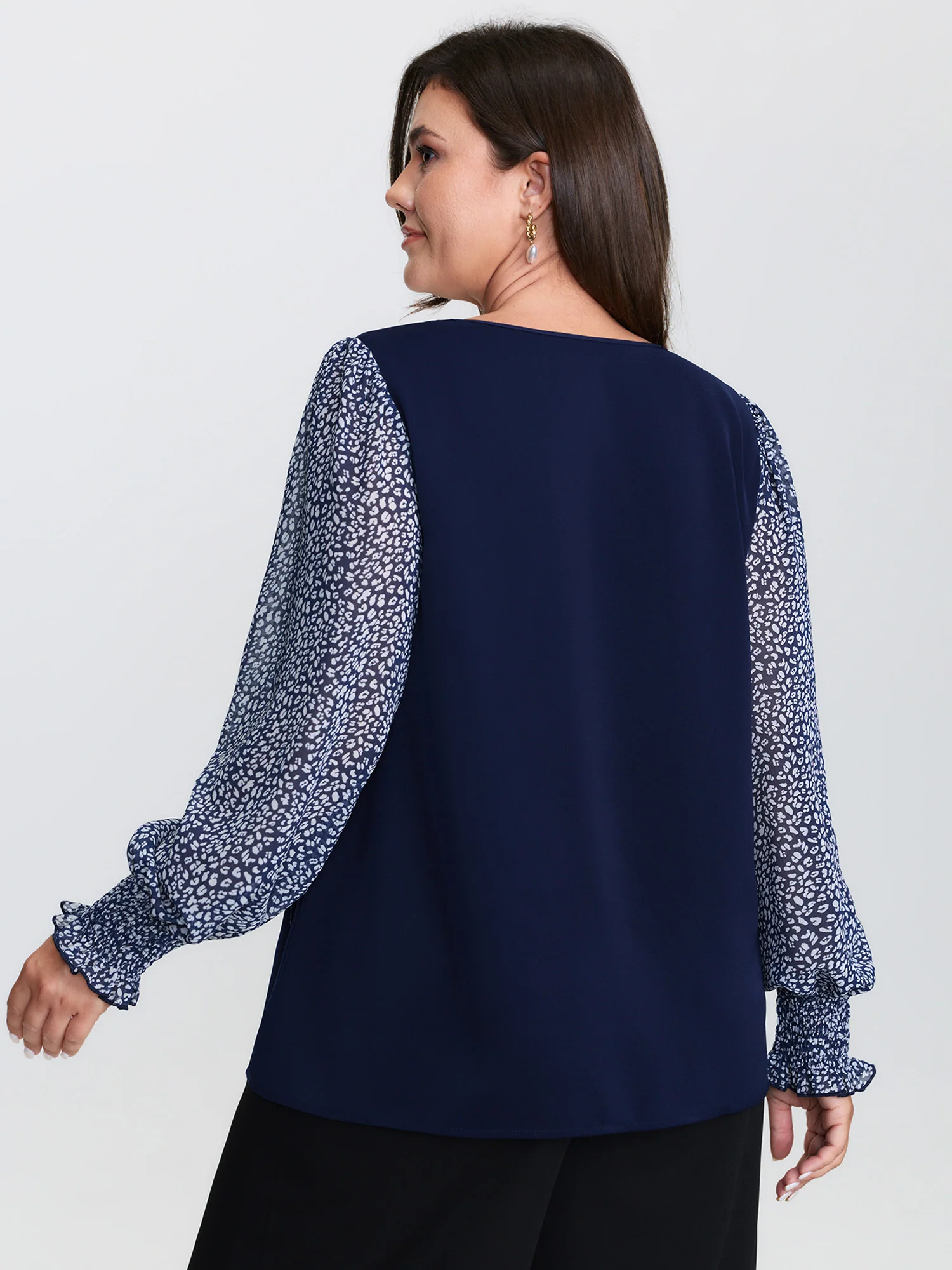 Leopard Print Contrast V-Neck Knit Top - Image 4