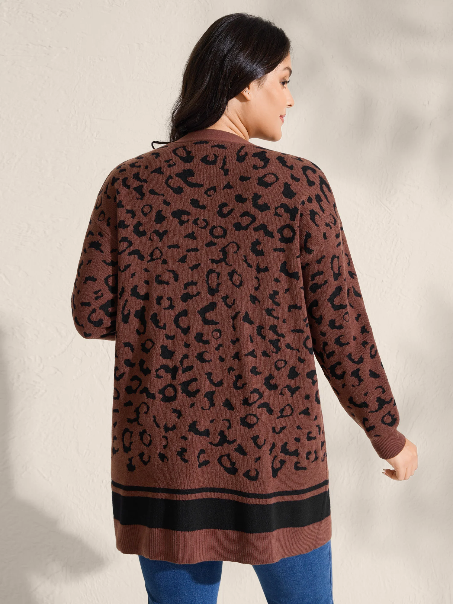 Leopard Print Patch Pockets Front-Open Cardigan - Image 4