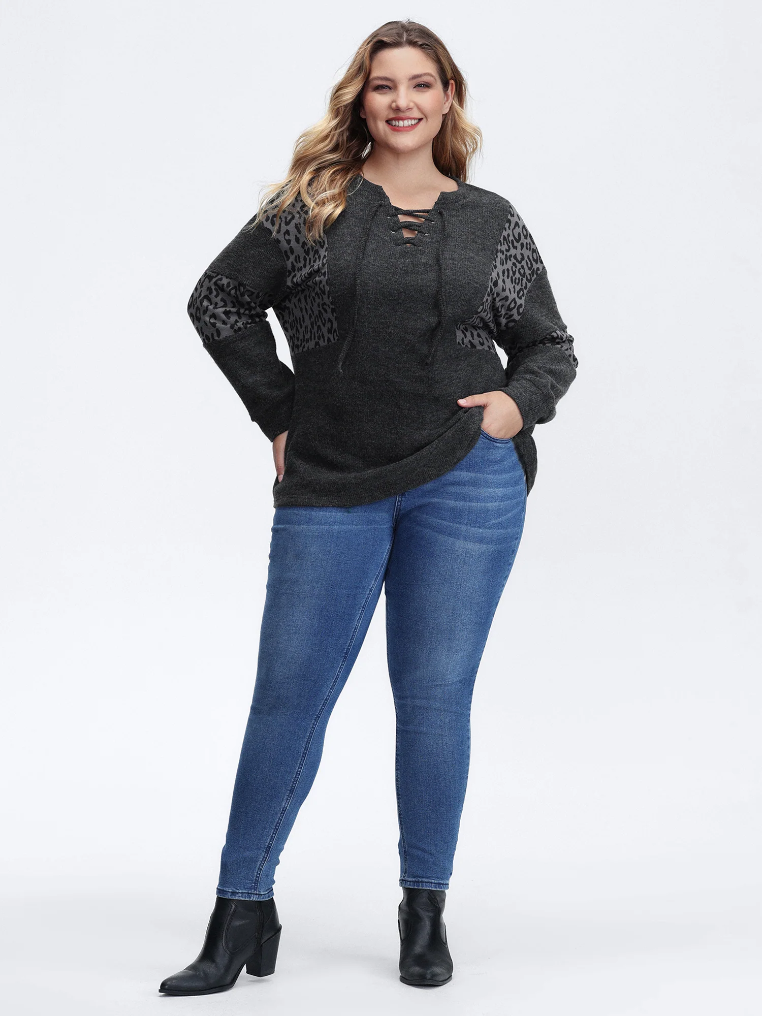 Leopard Print Patchwork Cross-Tie Neckline Sweatshirt - Image 3