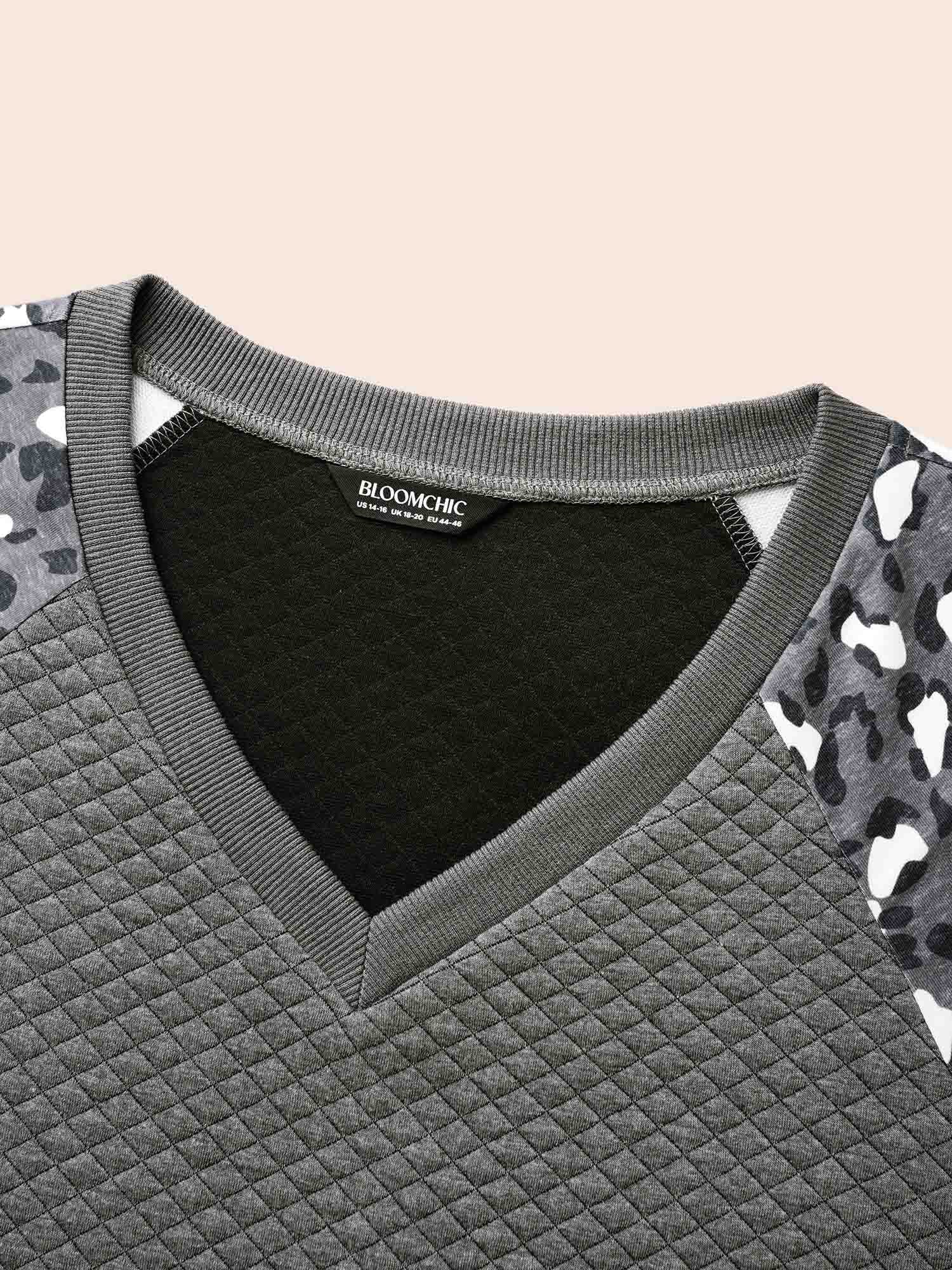 Leopard Print Patchwork Raglan Sleeve Sweatshirt - Image 6