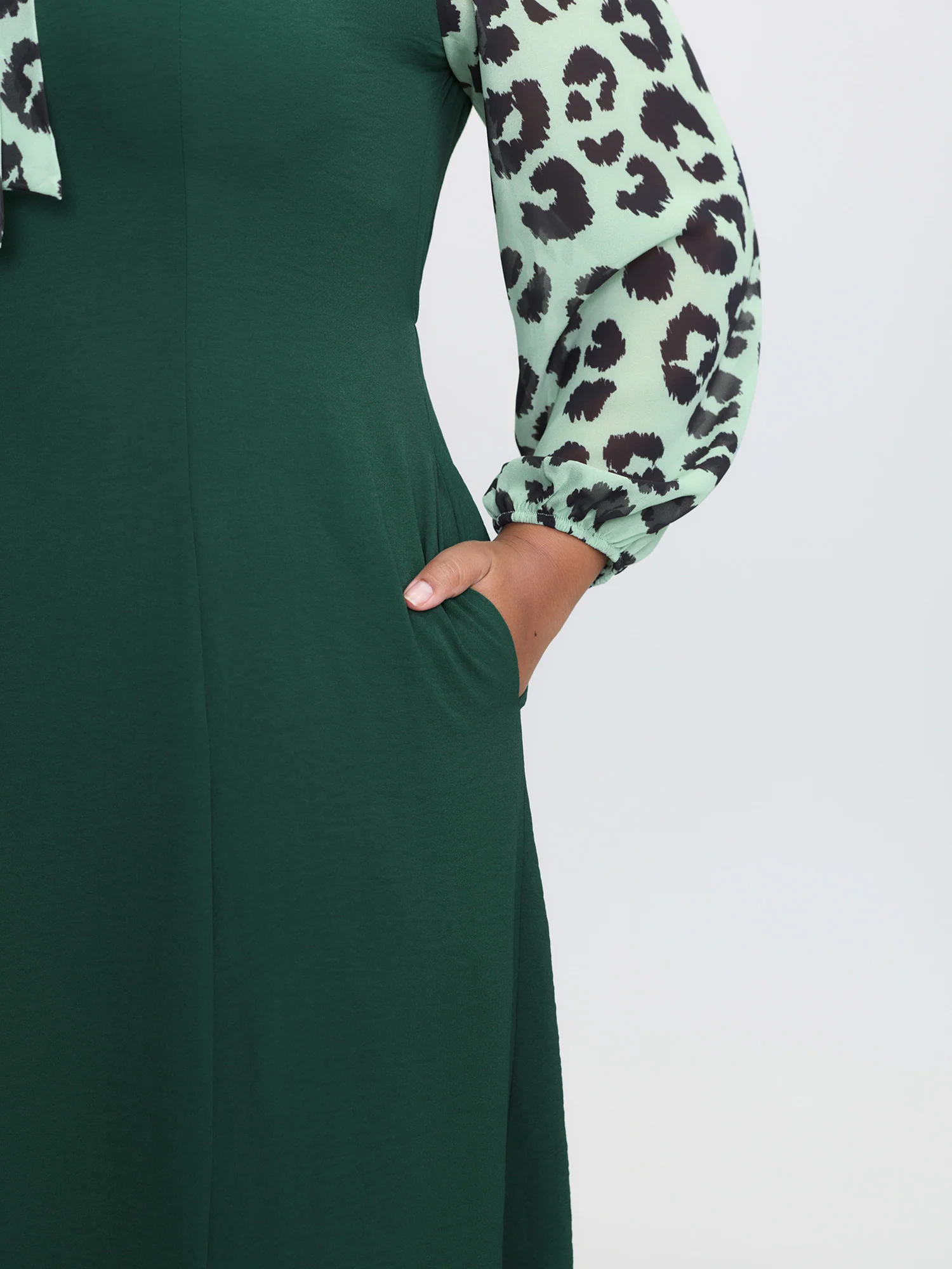 Leopard Print Ribbon Collar Midi Dress - Image 3