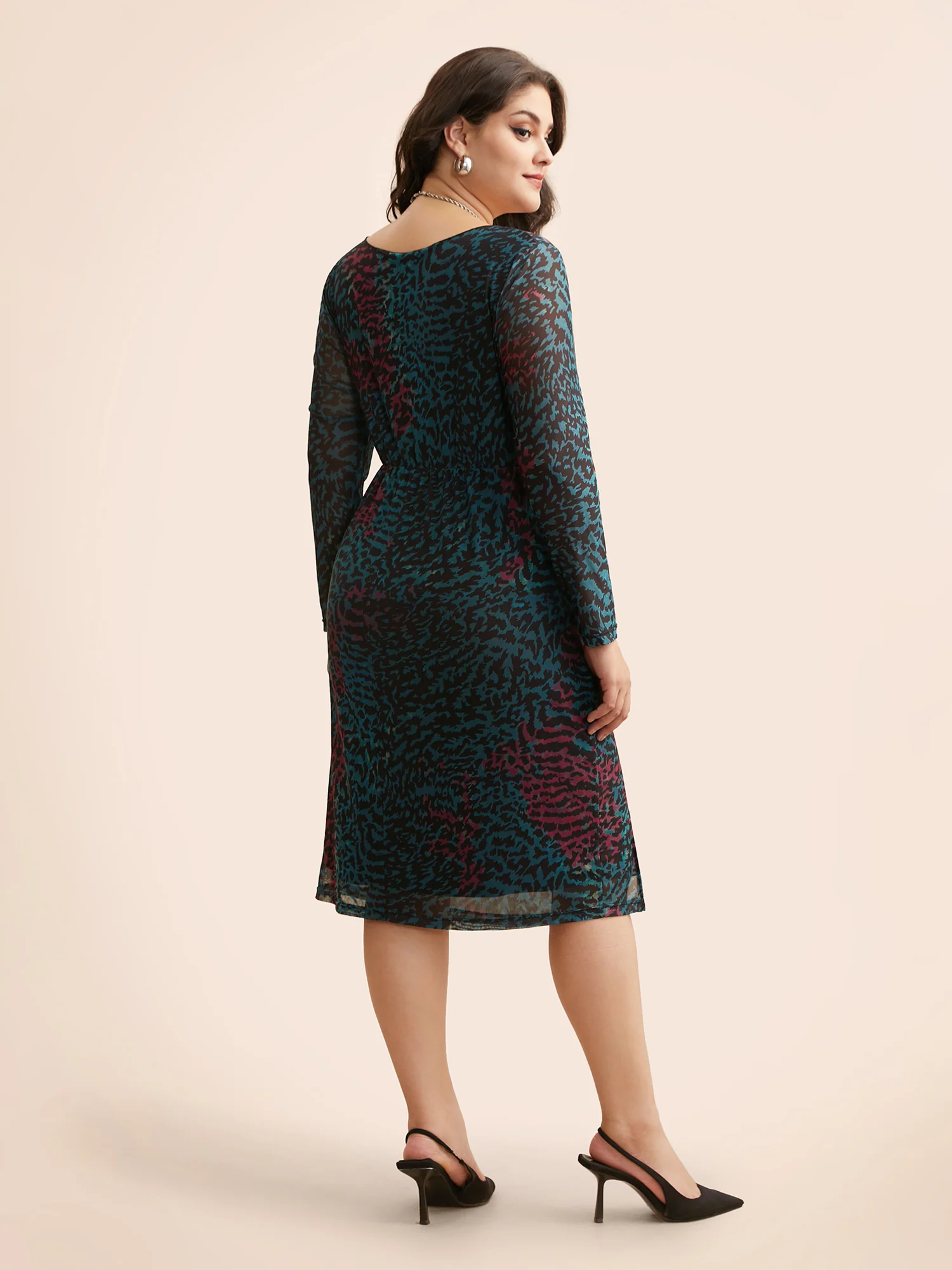 Leopard Print Ruched Split Hem Dress - Image 3