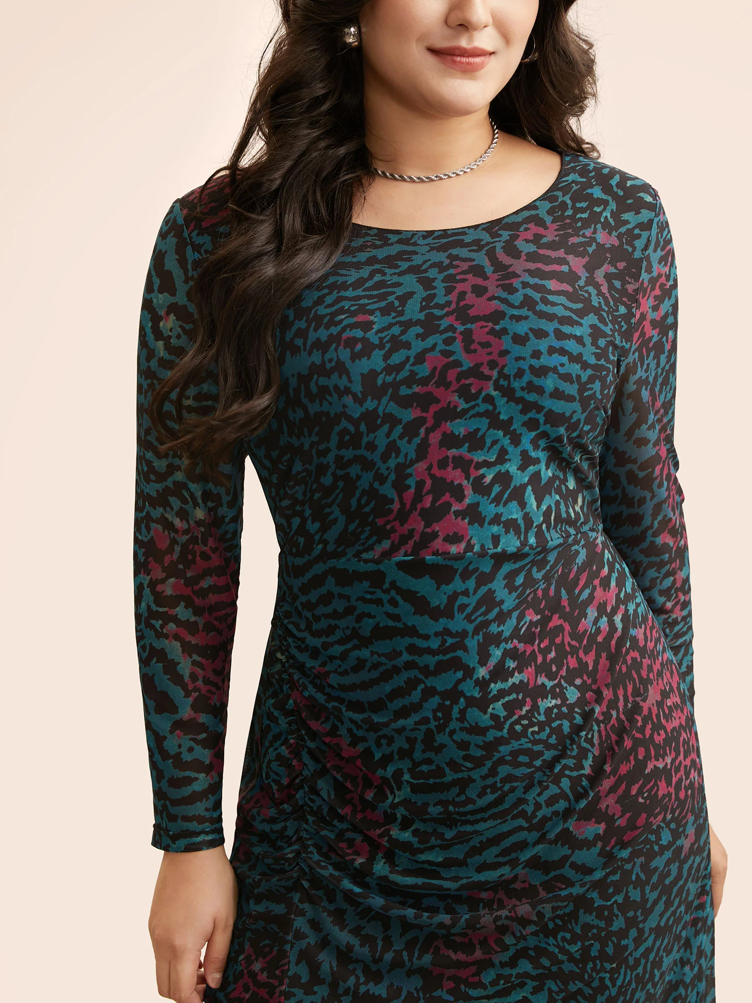 Leopard Print Ruched Split Hem Dress - Image 4
