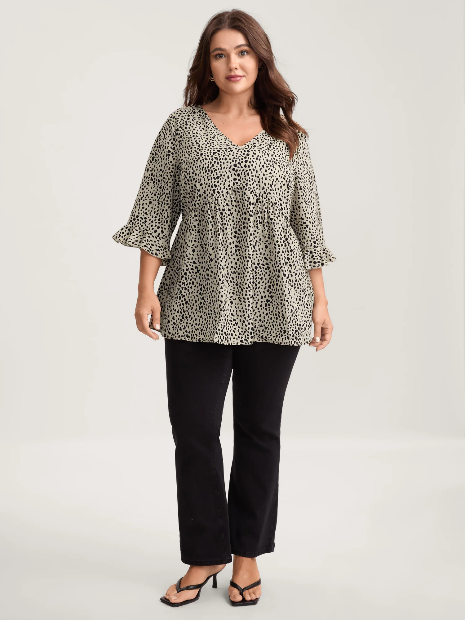 Leopard Print Ruffled Detail V-Neck Blouse - Image 3