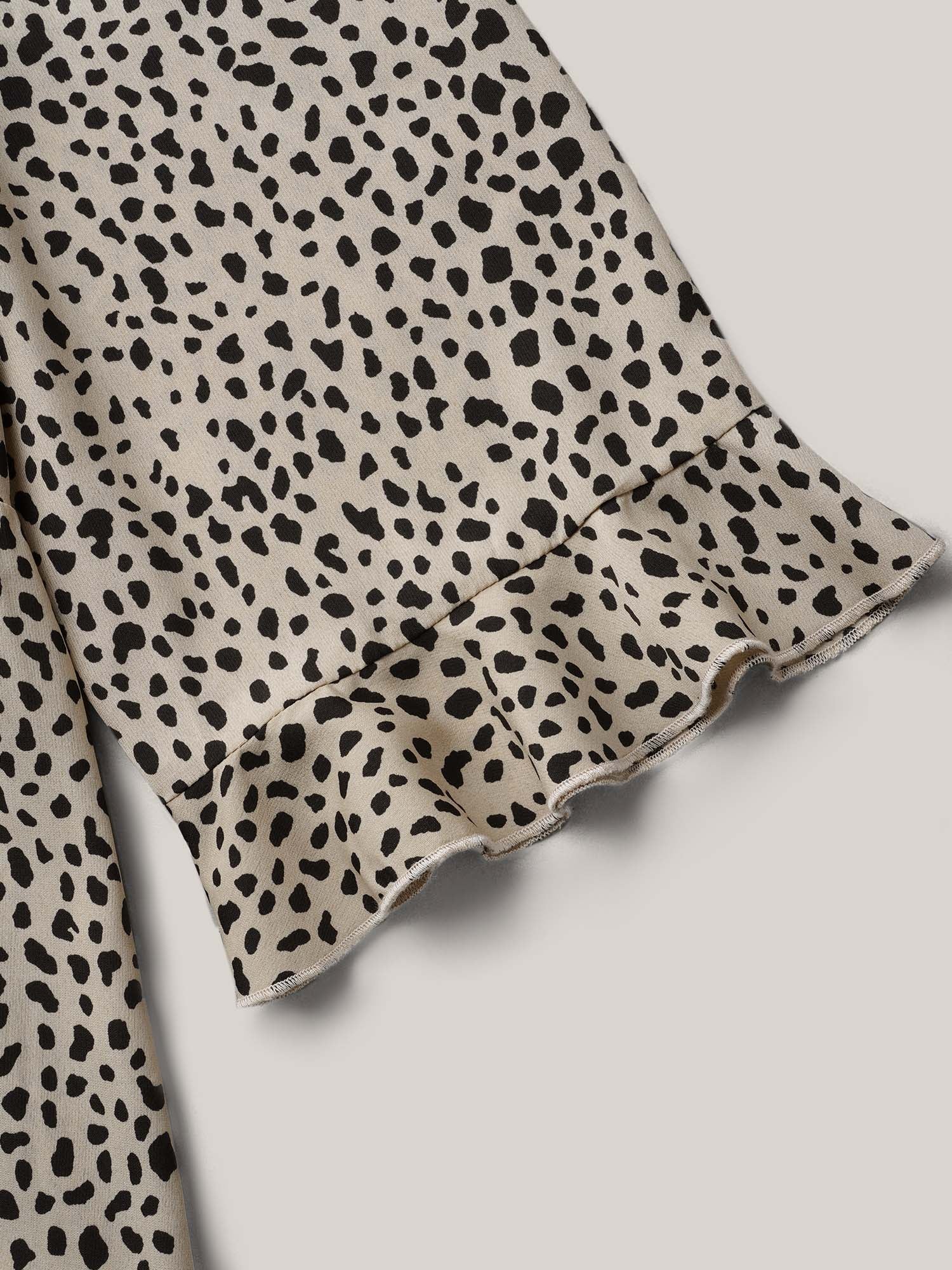 Leopard Print Ruffled Detail V-Neck Blouse - Image 5