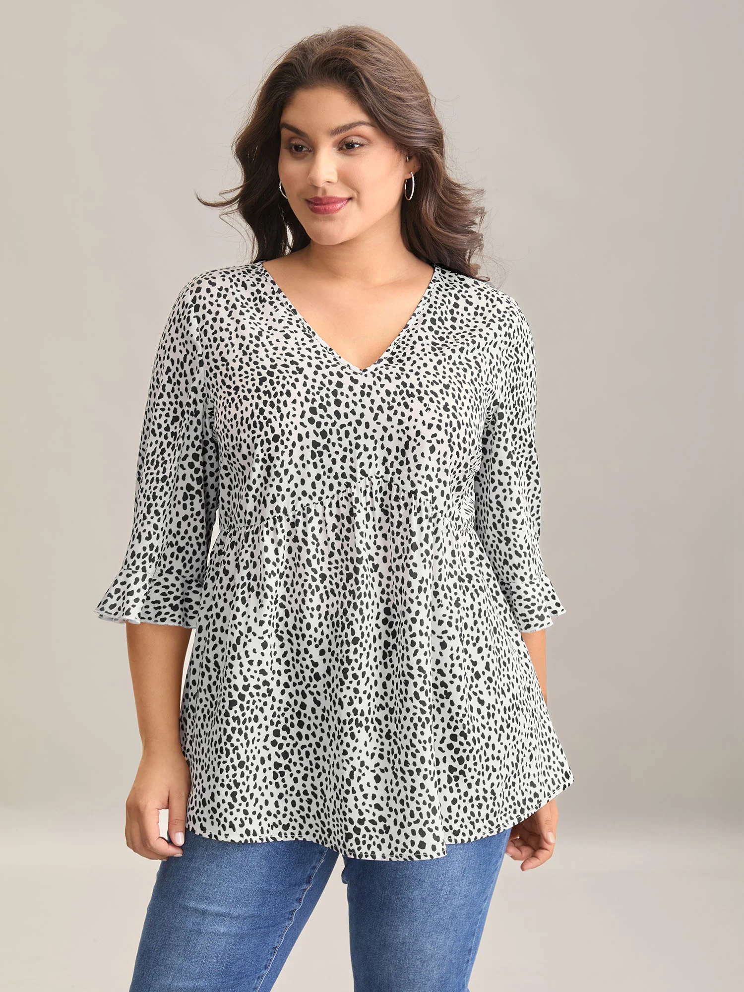Leopard Print Ruffled Detail V-Neck Blouse - Image 7