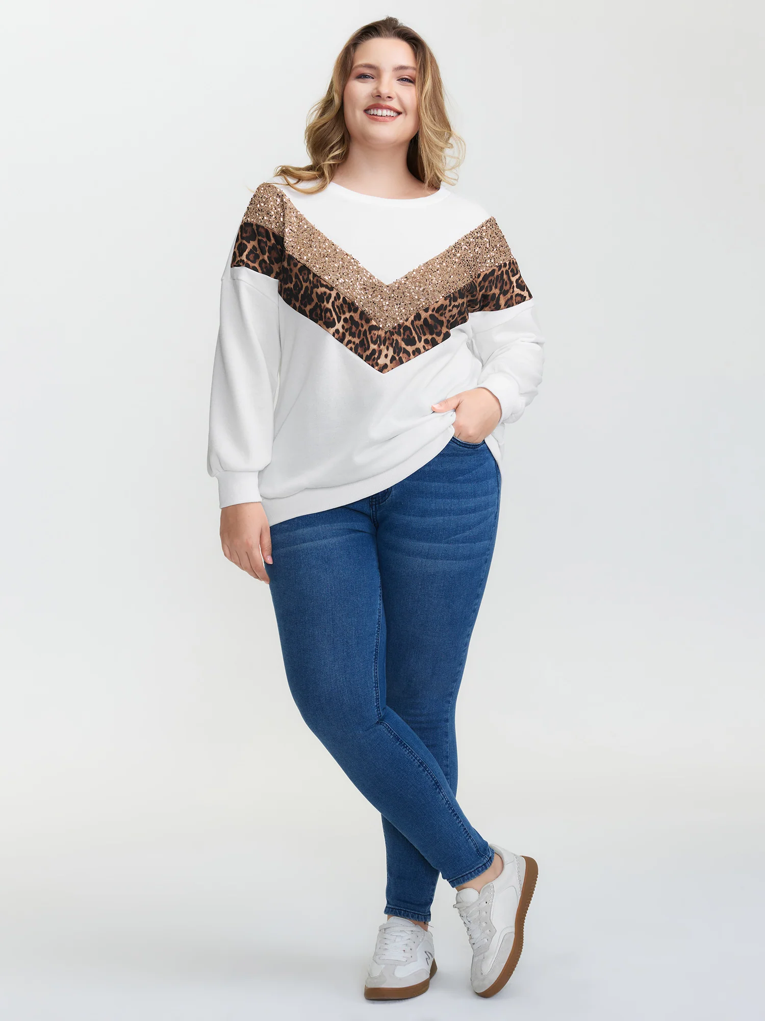 Leopard Print Sequin Contrast Sweatshirt - Image 3