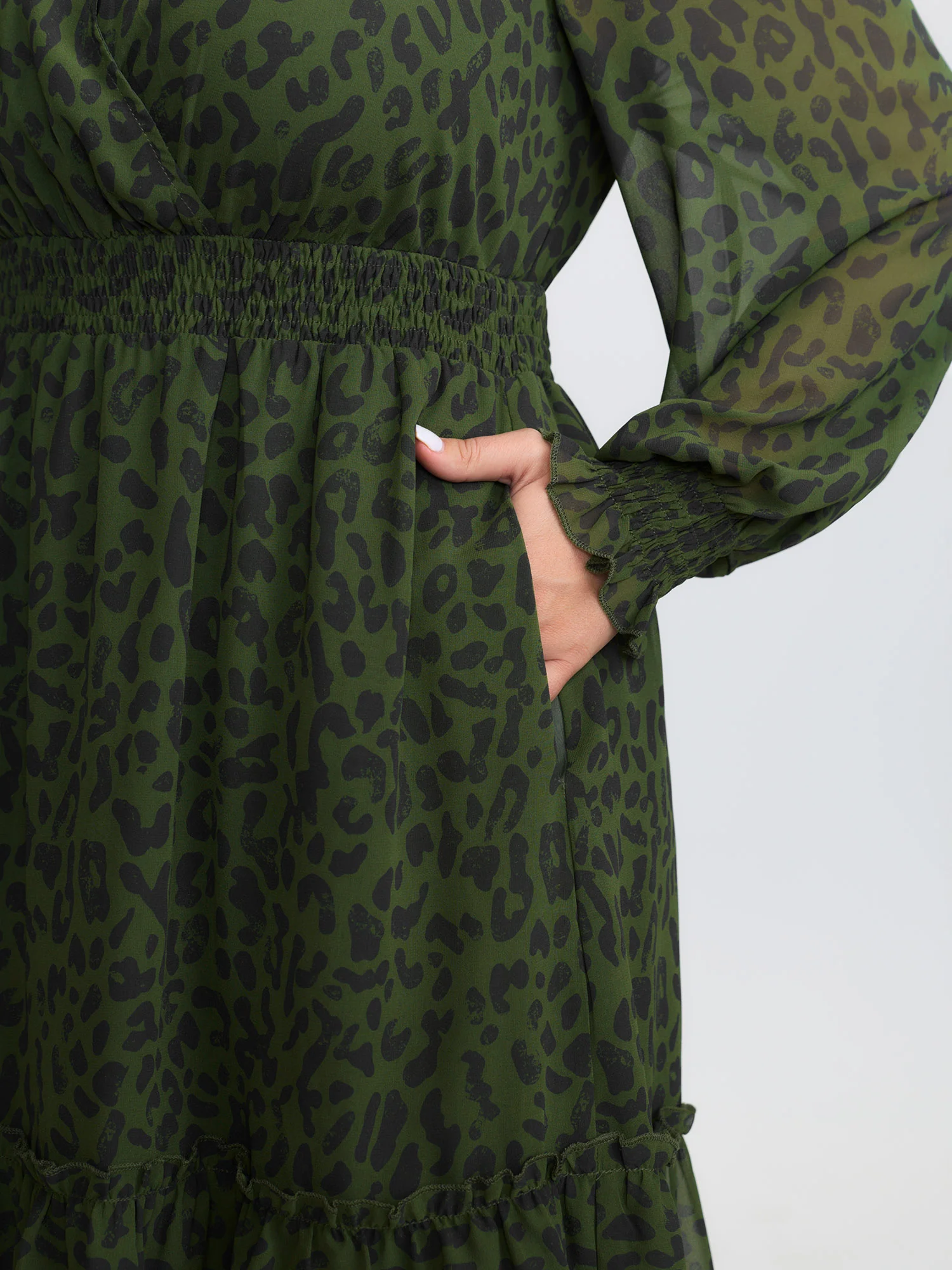 Leopard Print Shirred Waist Midi Dress - Image 4