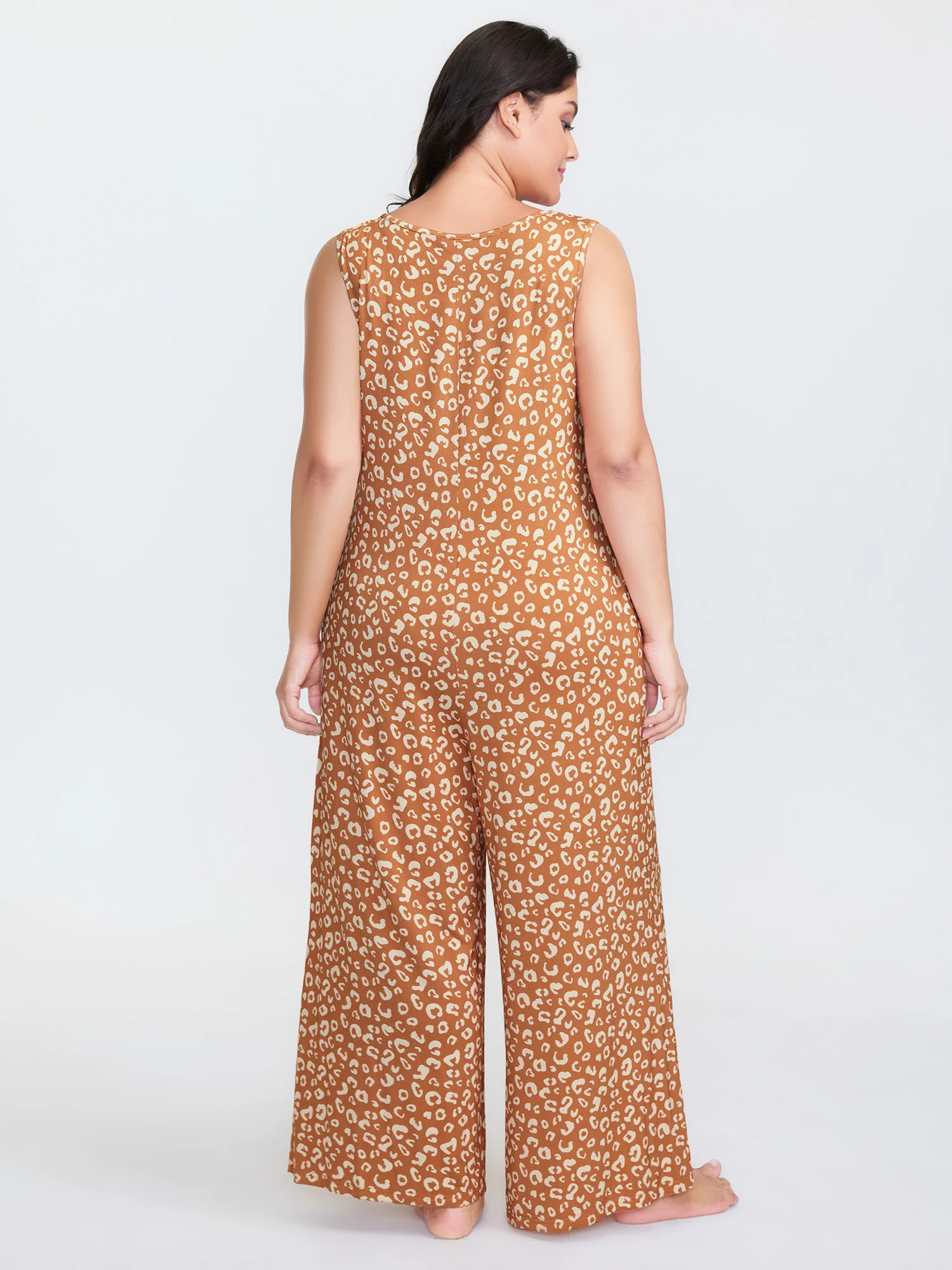 Leopard Print Sleeveless Button Front Lounge jumpsuit - Image 4