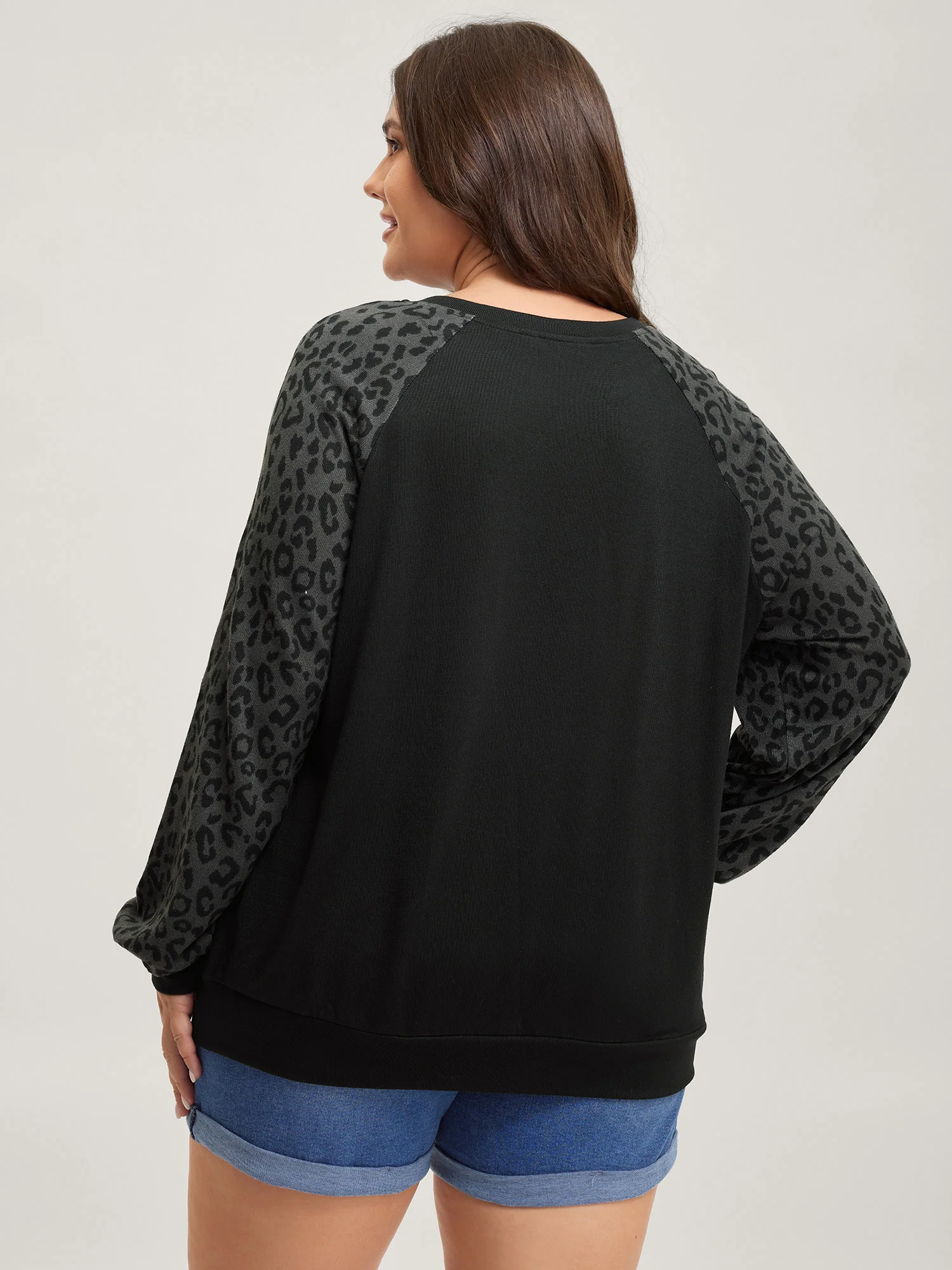 Leopard Print Spliced Pockets Sweatshirt - Image 4