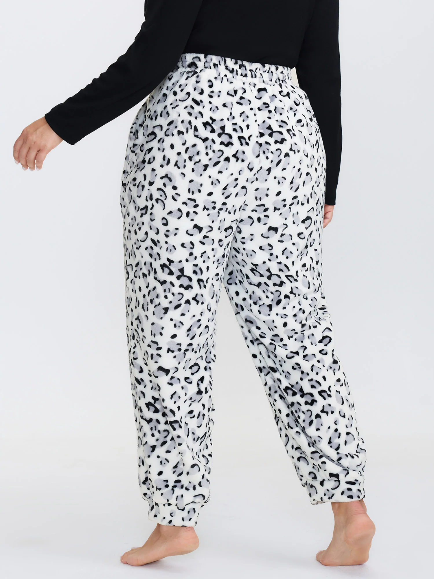 Leopard Print Stretchy Cuff Lounge Bottoms - Image 5