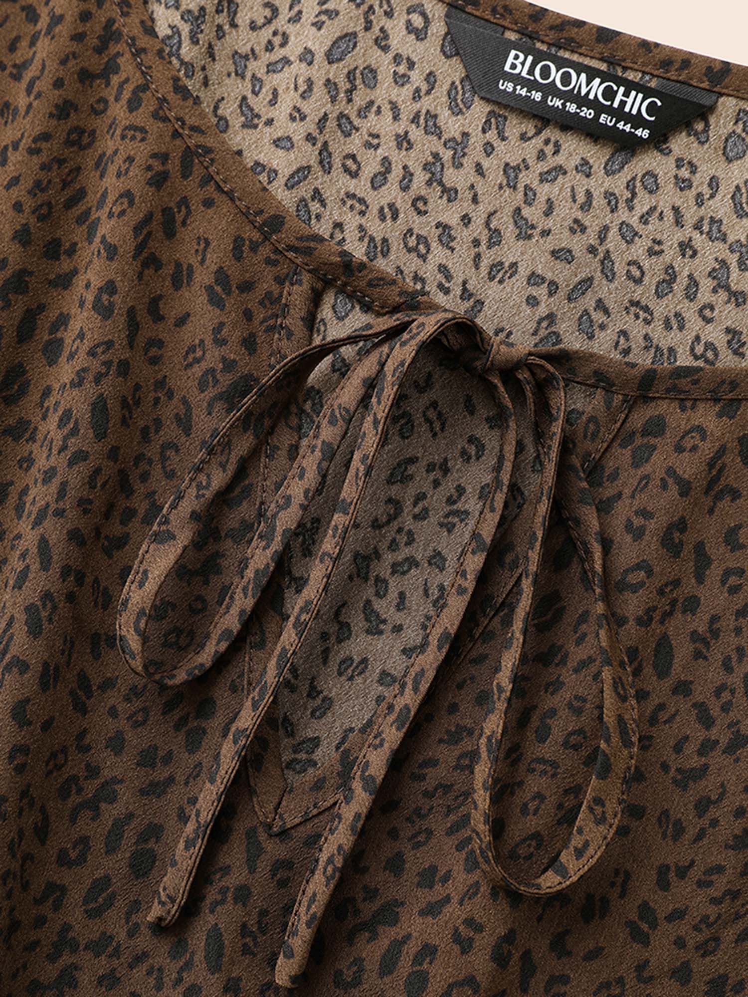 Leopard Print Tie Knot Gathered Dress - Image 5