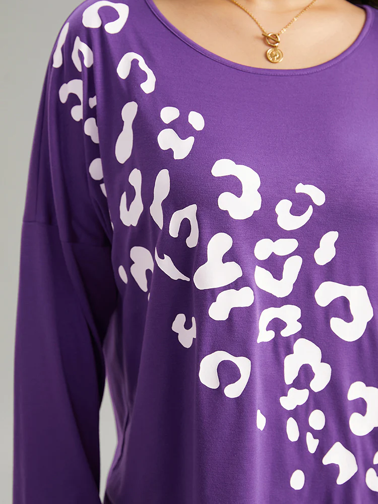 Leopard Print Two Tone T-shirt - Image 6