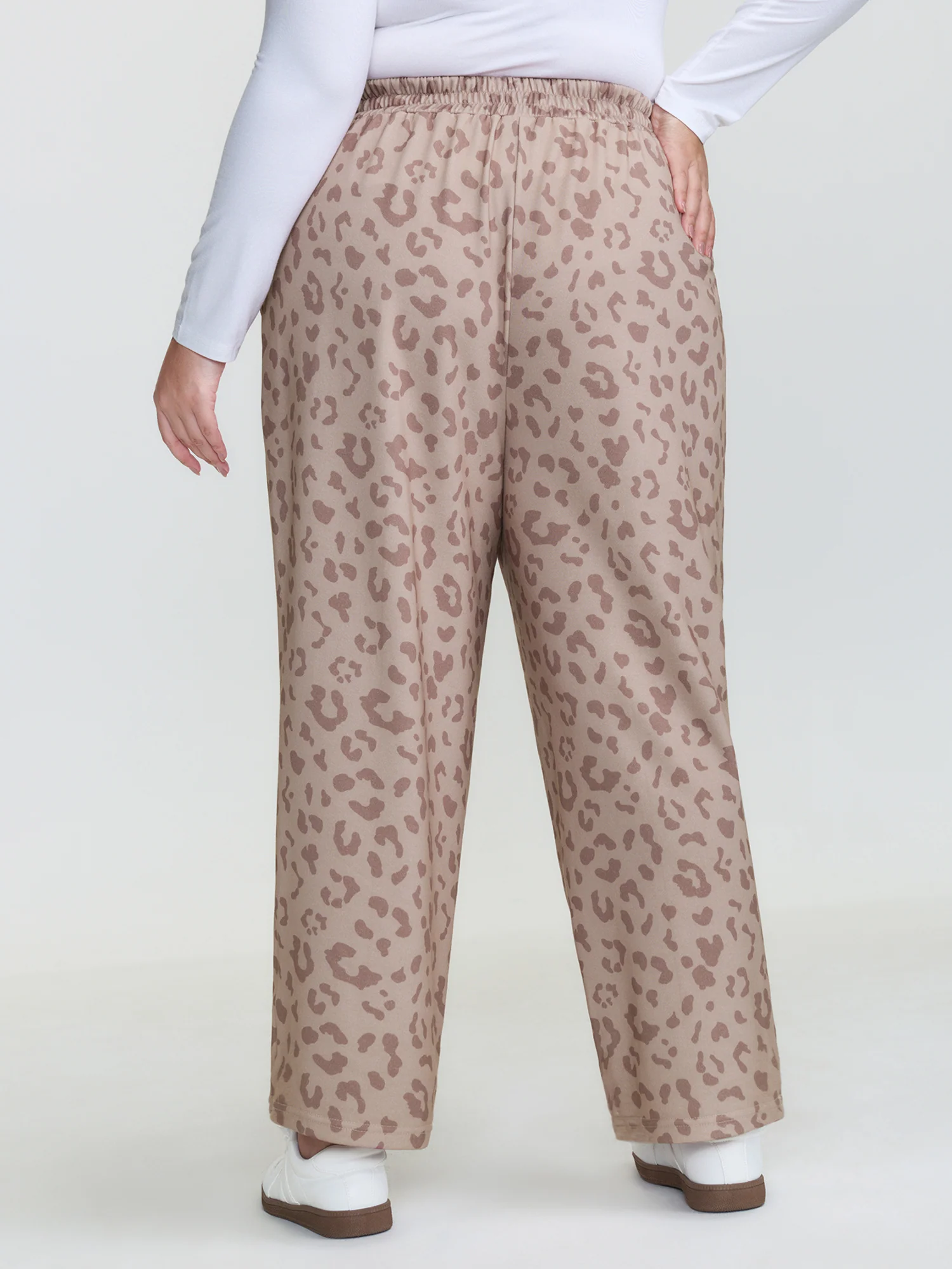Leopard Seamed Shirred Waistband Pants - Image 5