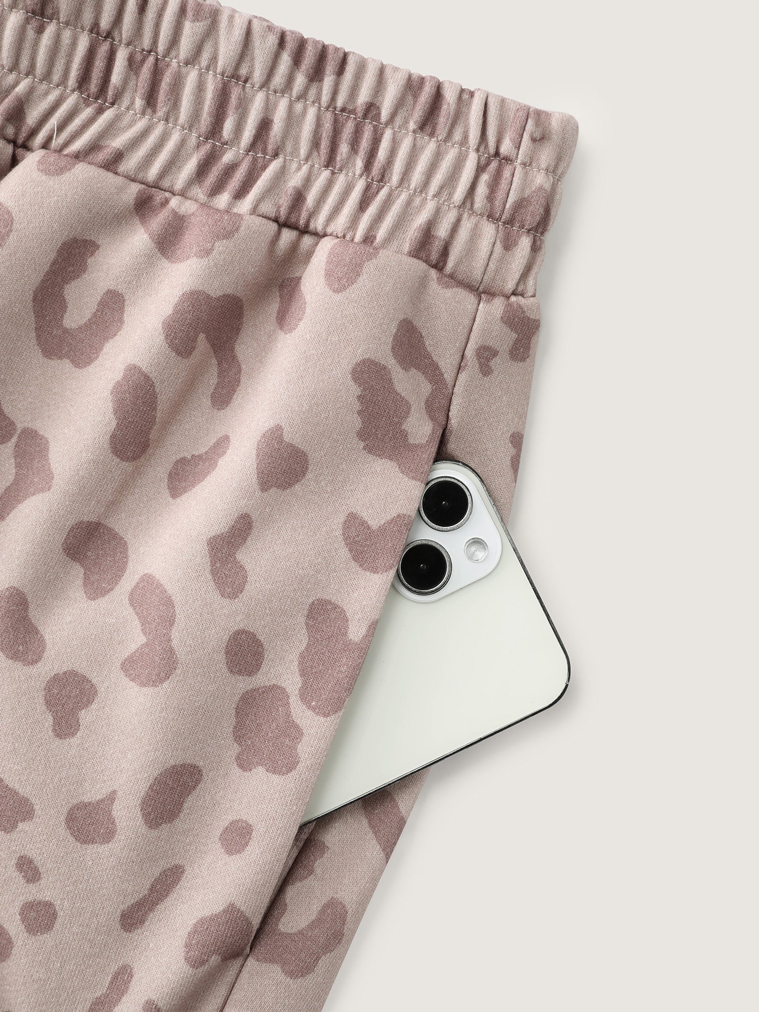 Leopard Seamed Shirred Waistband Pants - Image 6