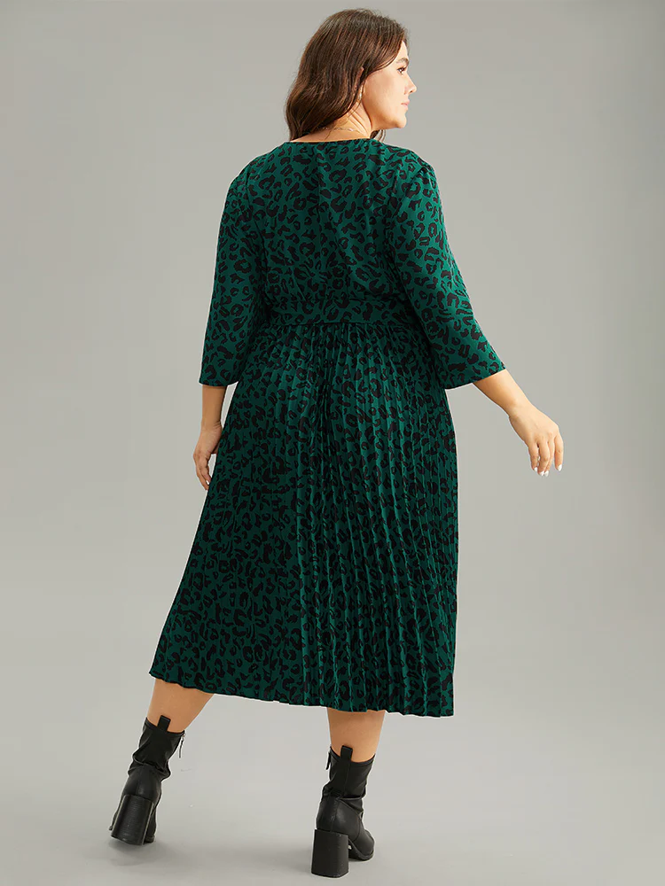 Leopard Wrap Elastic Waist Pleated Belted Dress - Image 3