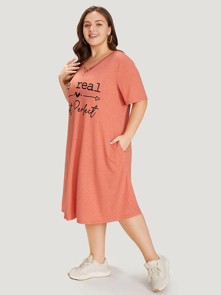 Supersoft Essentials Letter Print Pocket Crisscross Neck Dress - Image 5