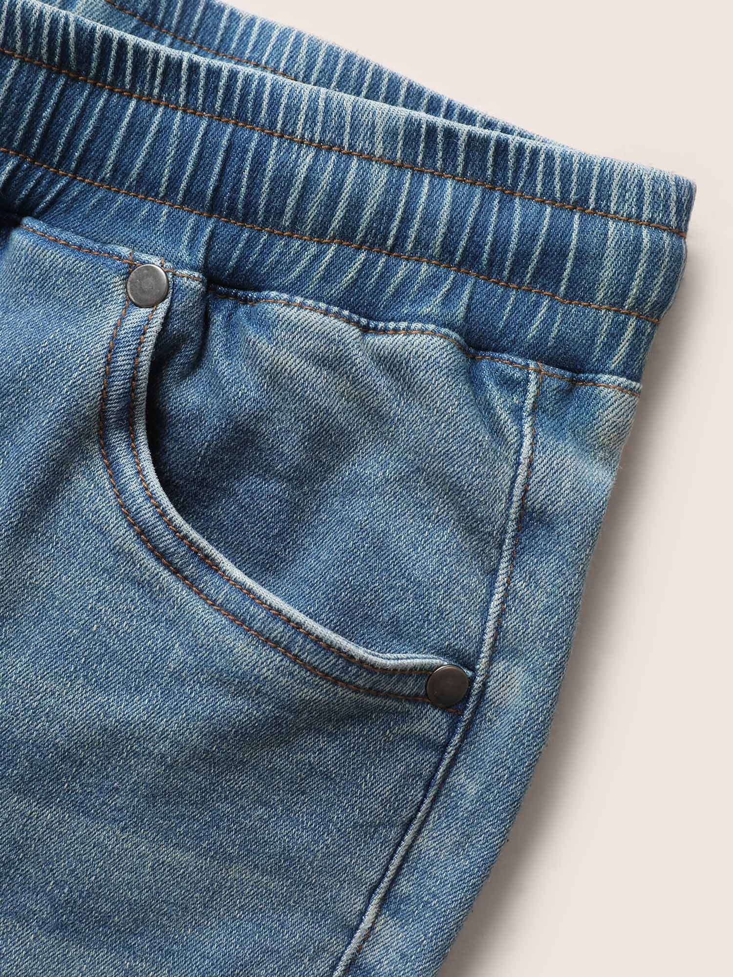 Light Wash Drawstring Cropped Wide Leg Jeans - Image 6