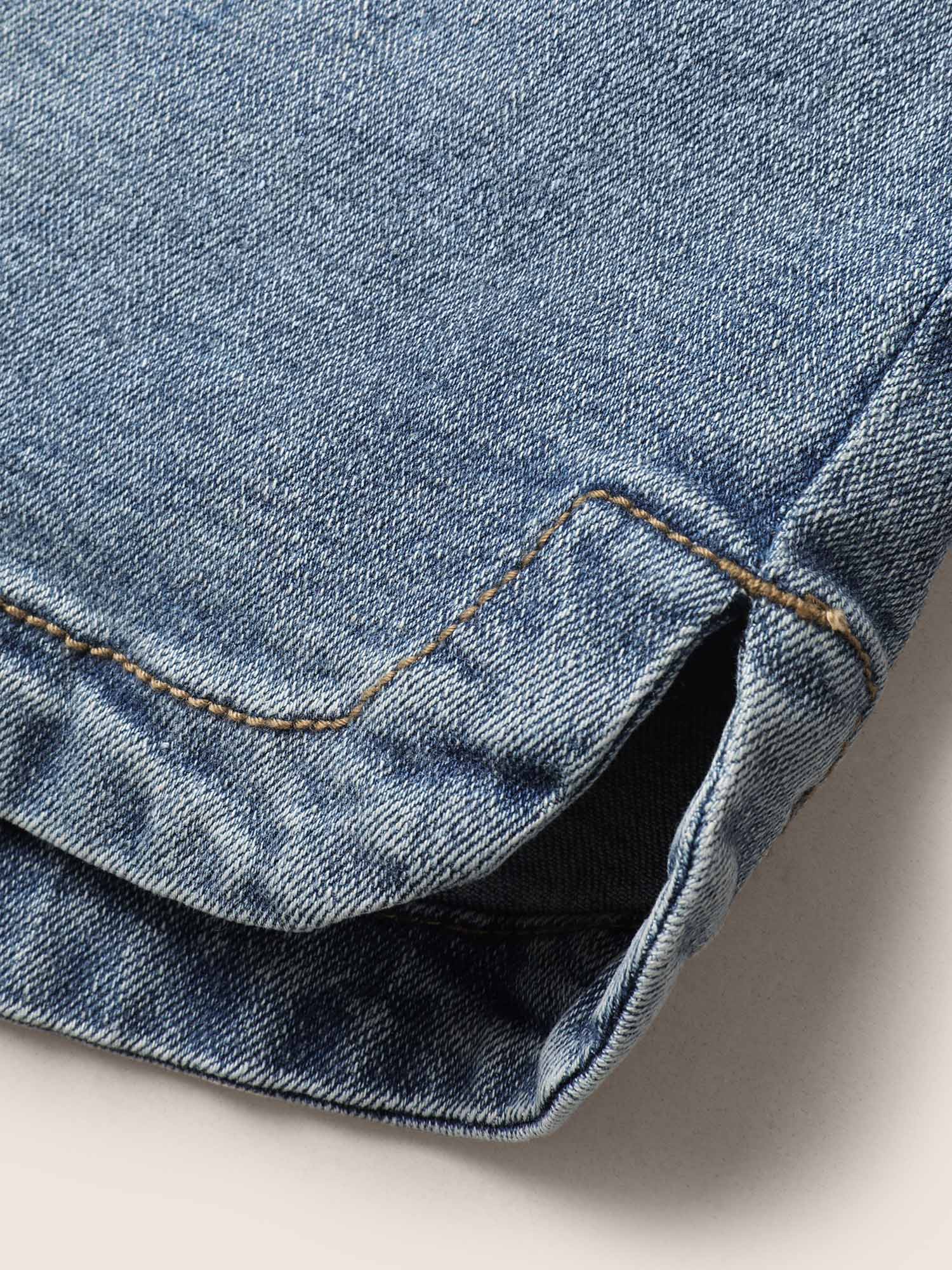 Light Wash Slit Hem Elastic Waist Denim Shorts - Image 6