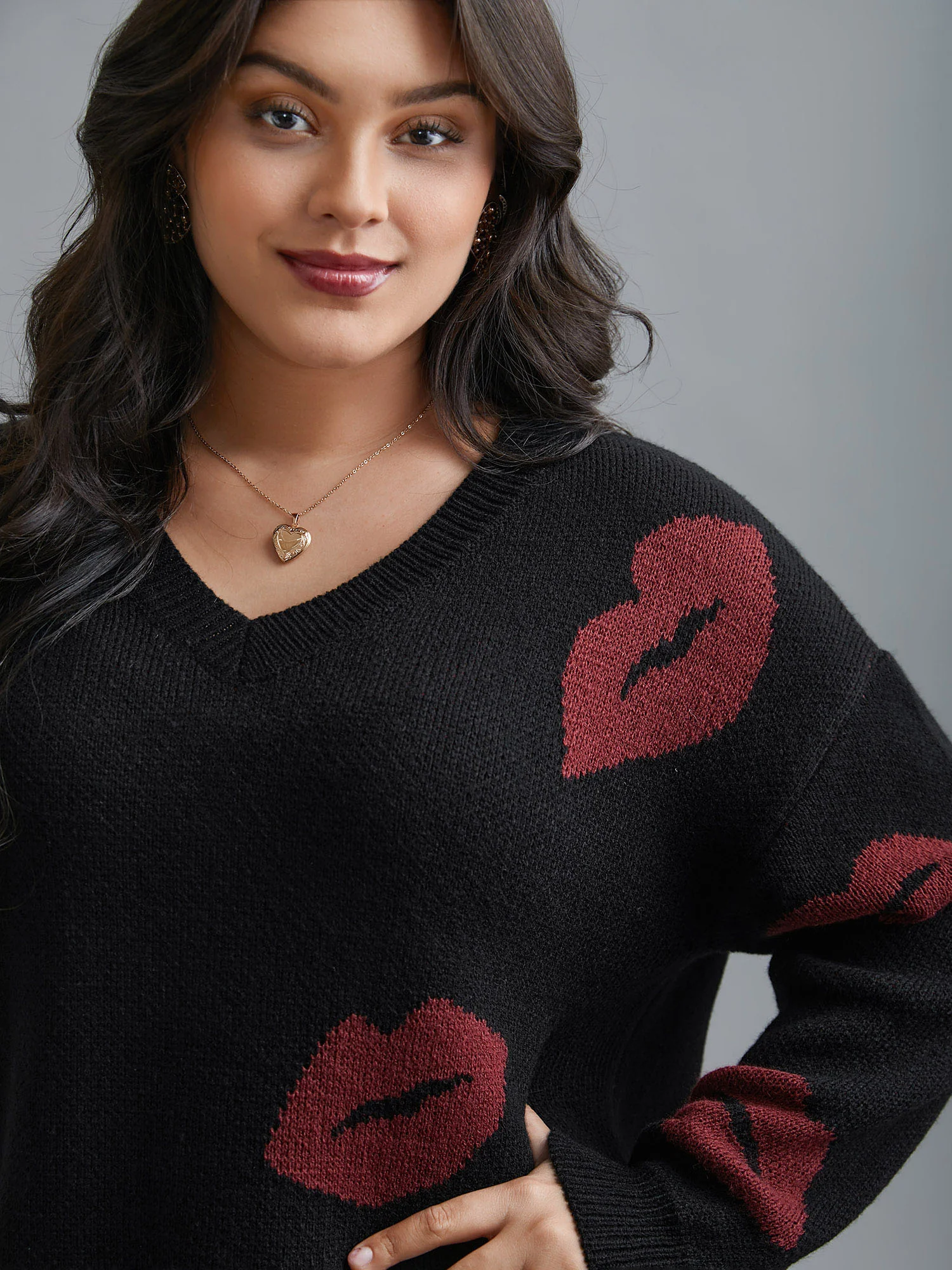 Lip Print Contrast Knit Pullover - Image 5