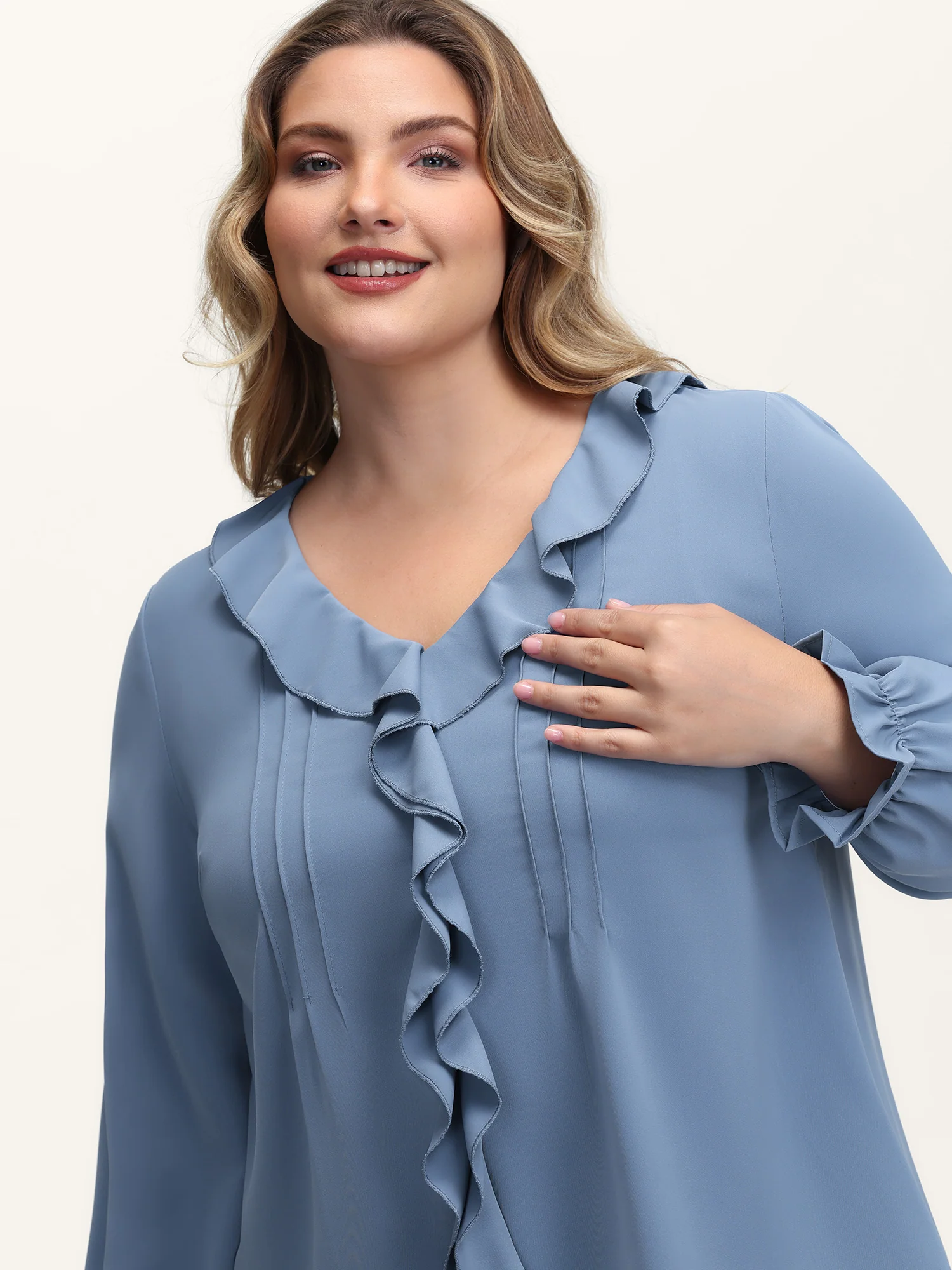 Lotus Leaf Edge Toothpick Pleats Blouse - Image 2