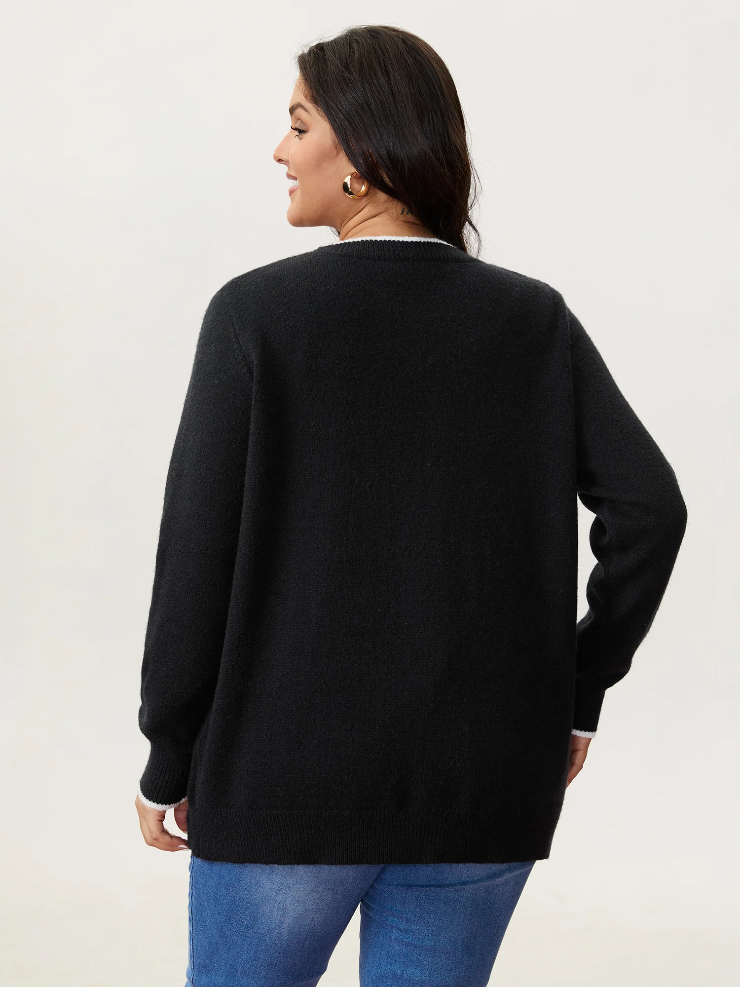 Love Pattern Embroidery Plain Pullover - Image 4