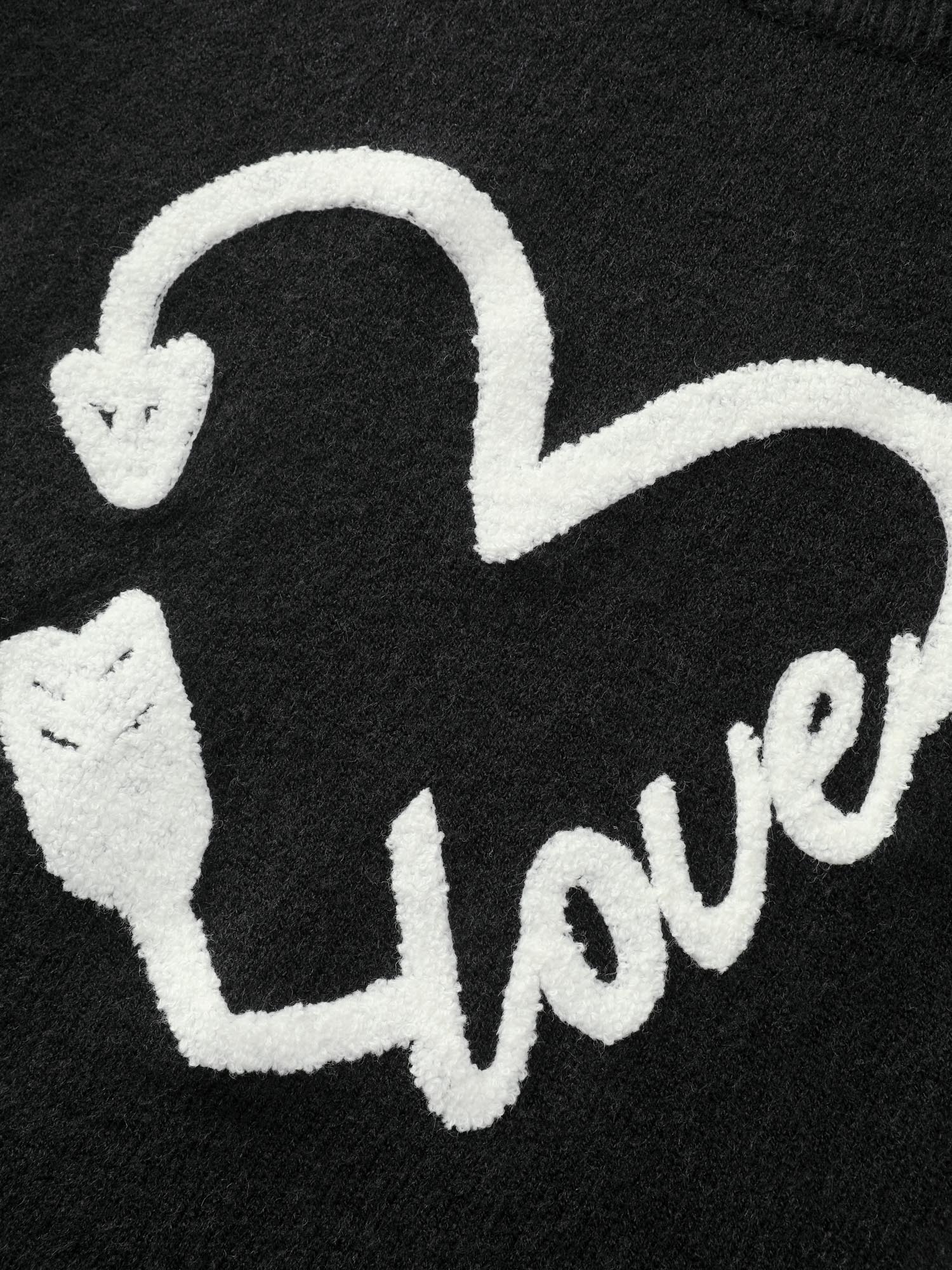 Love Pattern Embroidery Plain Pullover - Image 5