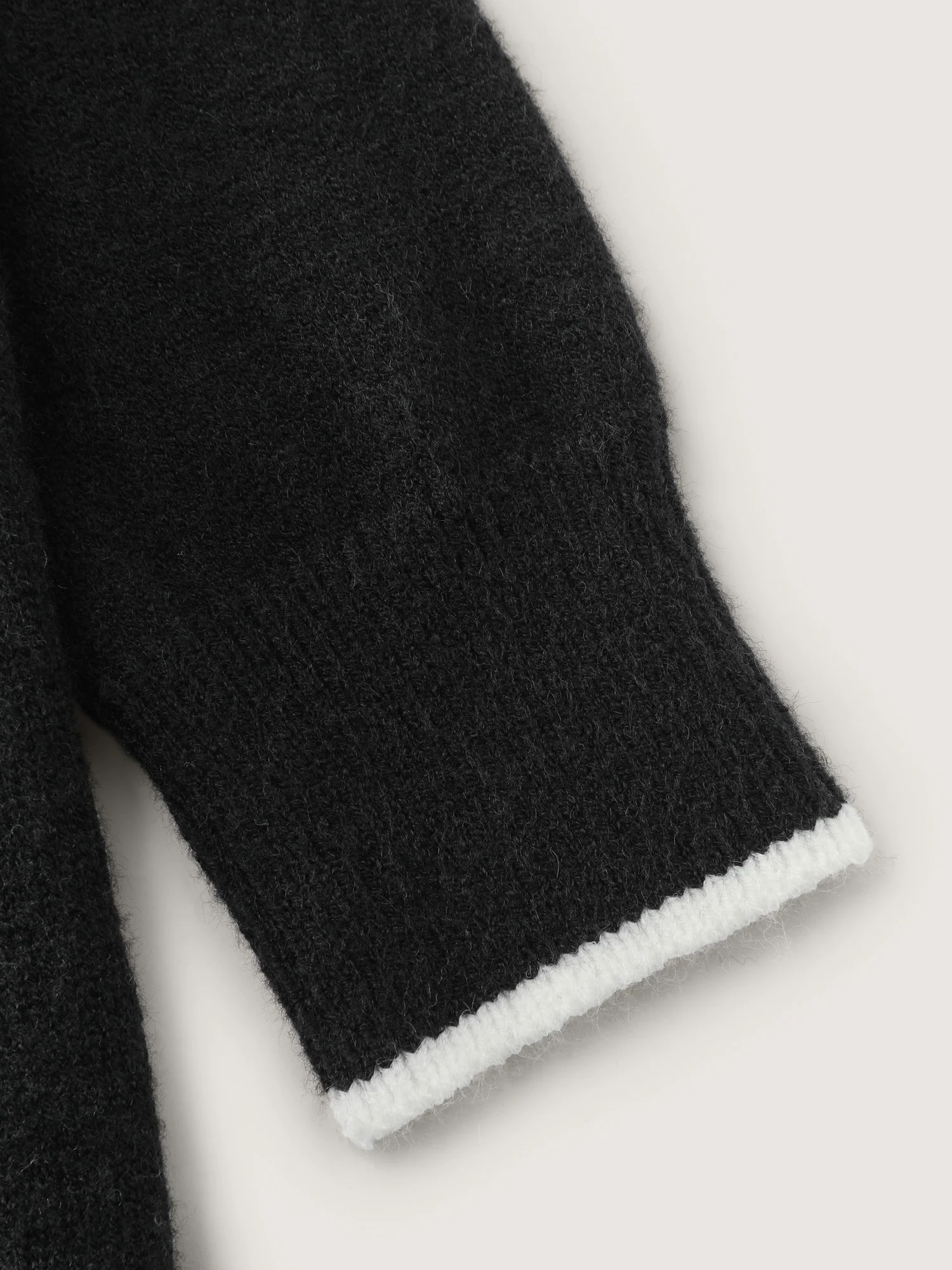Love Pattern Embroidery Plain Pullover - Image 6