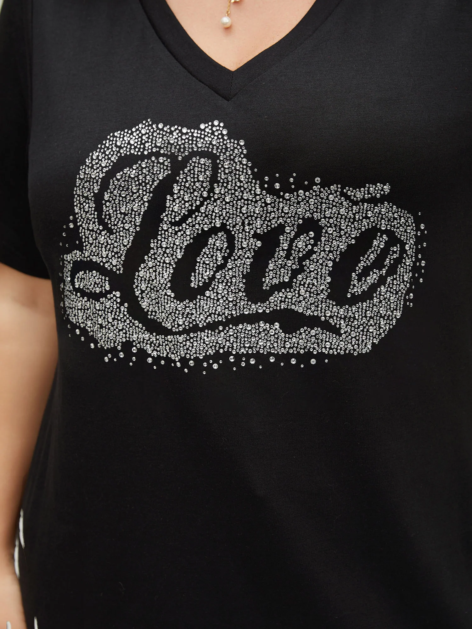 Love Rhinestone V Neck T-shirt - Image 4