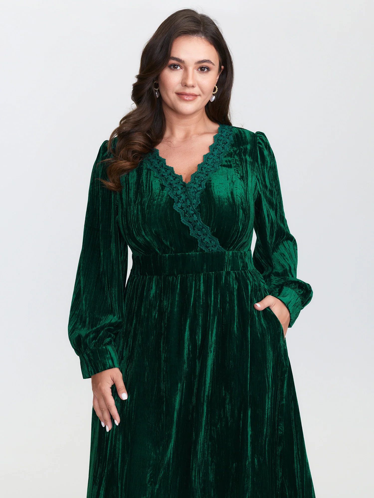 Luxe Textured Velvet Lace Trim Midi Dress - Image 3